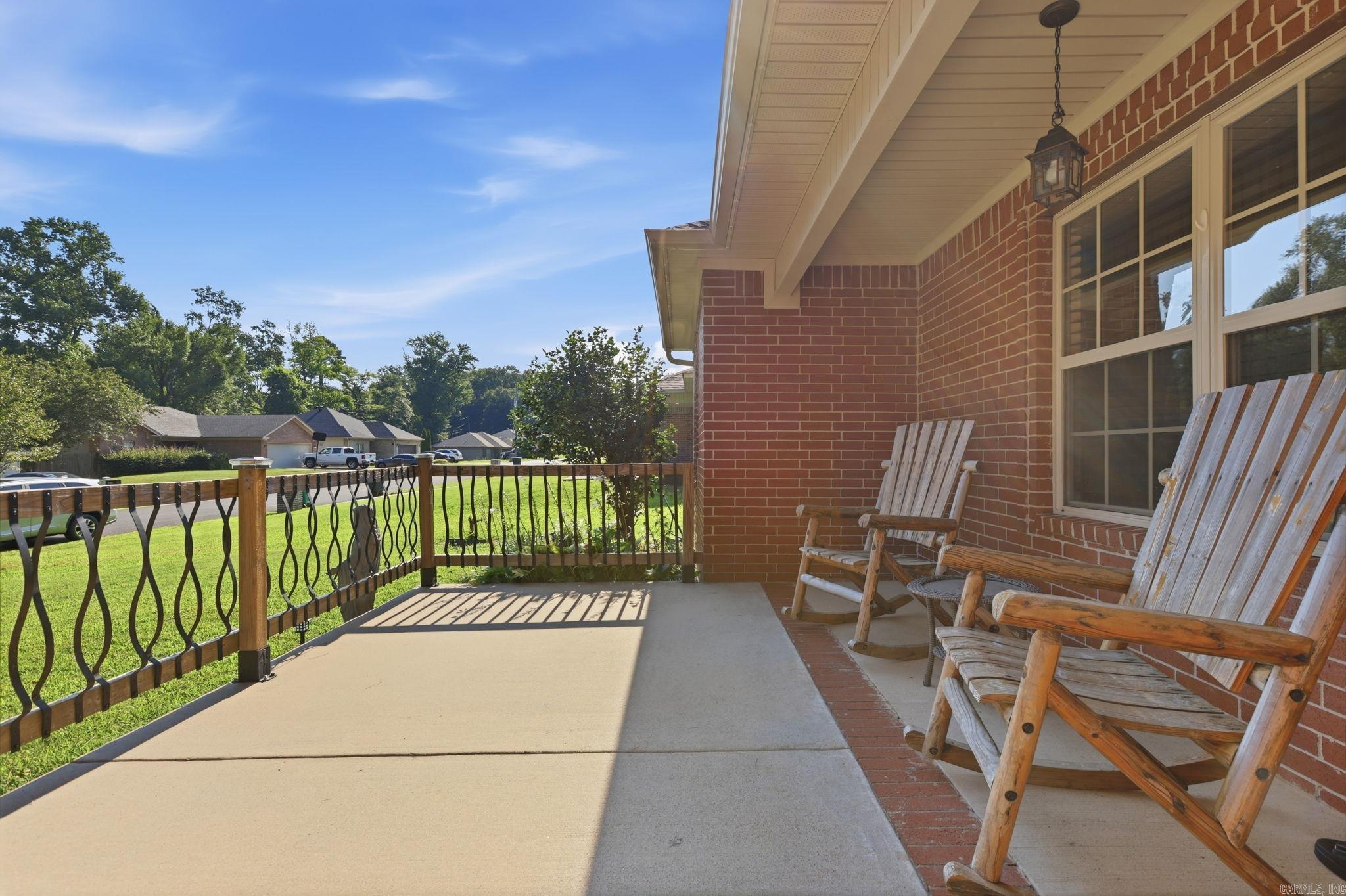 LAKE CHERRYWOOD - Residential