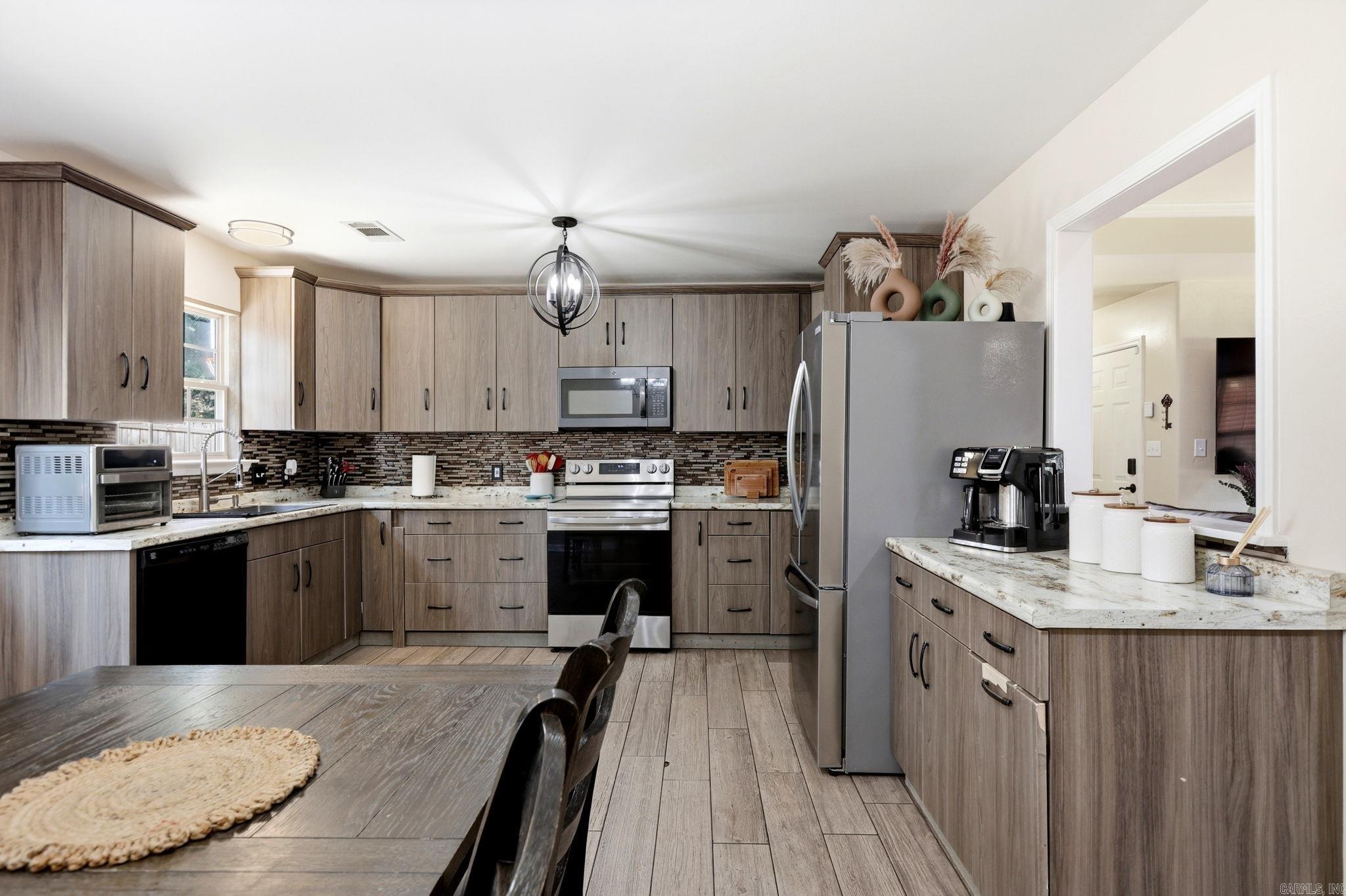 LAKE CHERRYWOOD - Residential