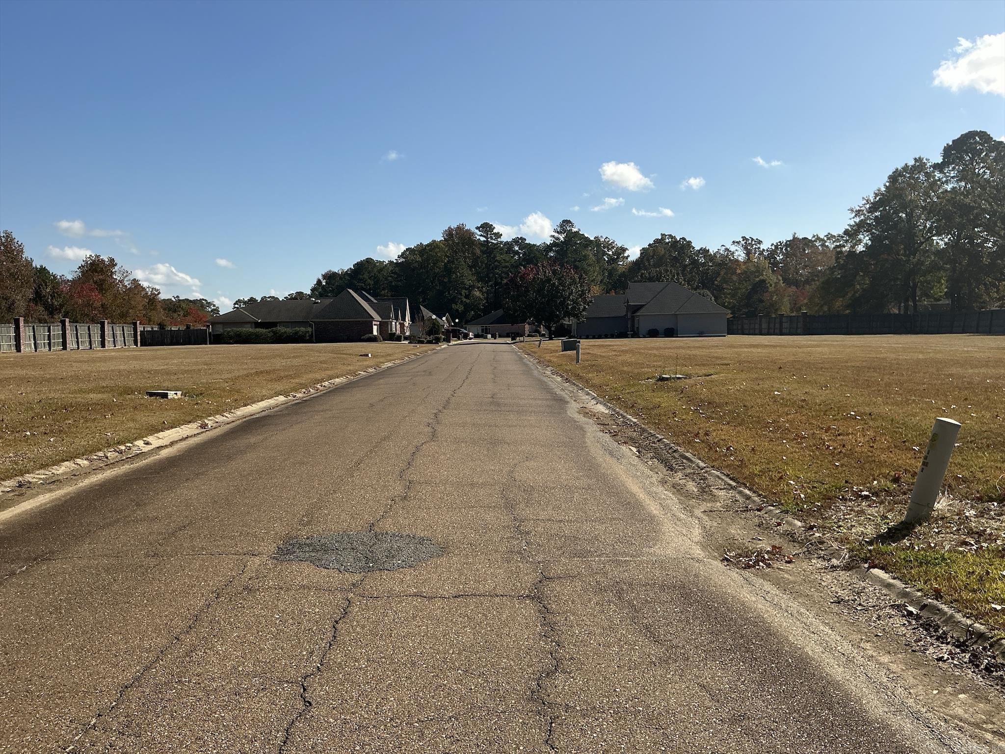 Lakewood - Land