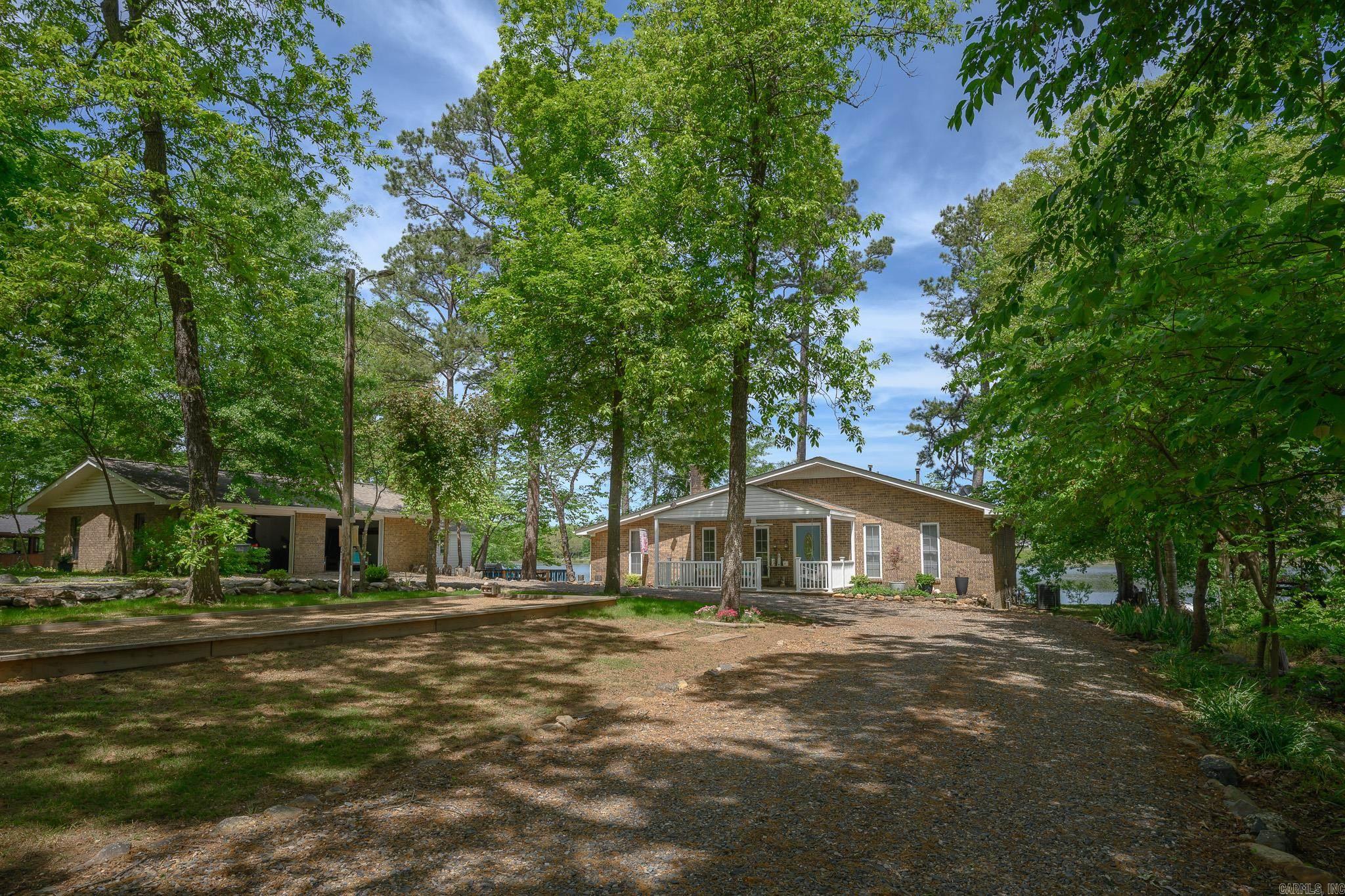 Lake Mena - Residential