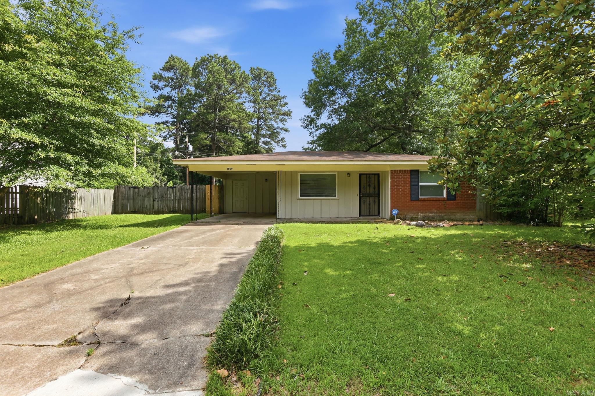 TOWERING PINES - Residential