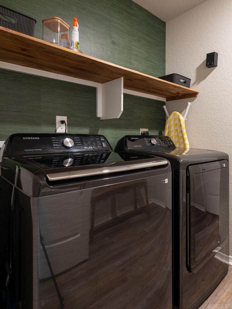 STAGECOACH MEADOWS - Residential