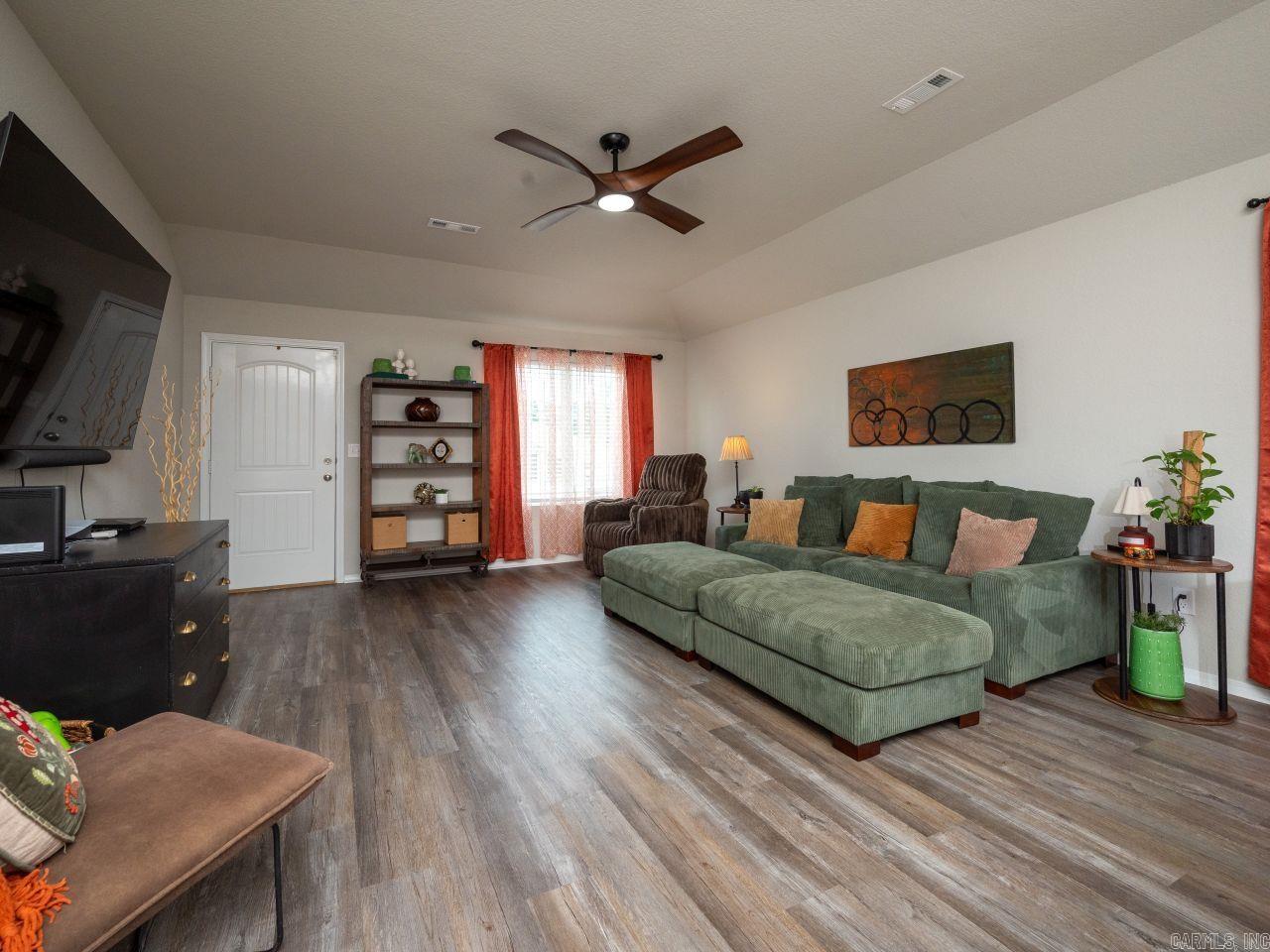 STAGECOACH MEADOWS - Residential
