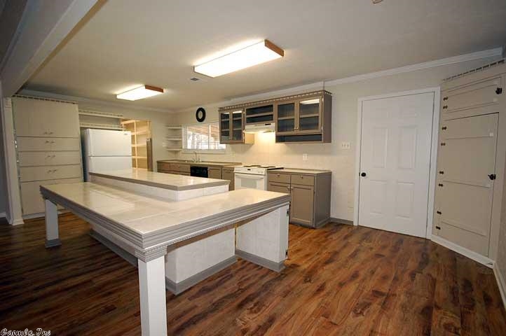 Tanglewood Acres - Residential