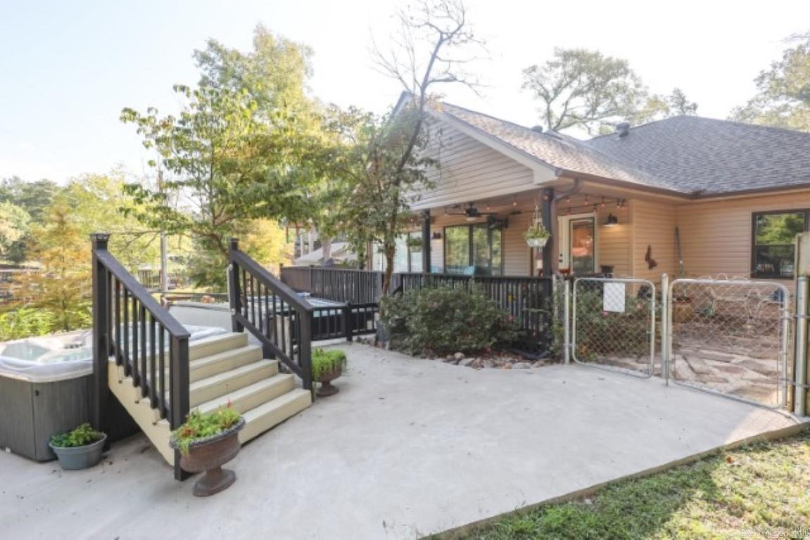 Lake Hamilton Outside - Residential