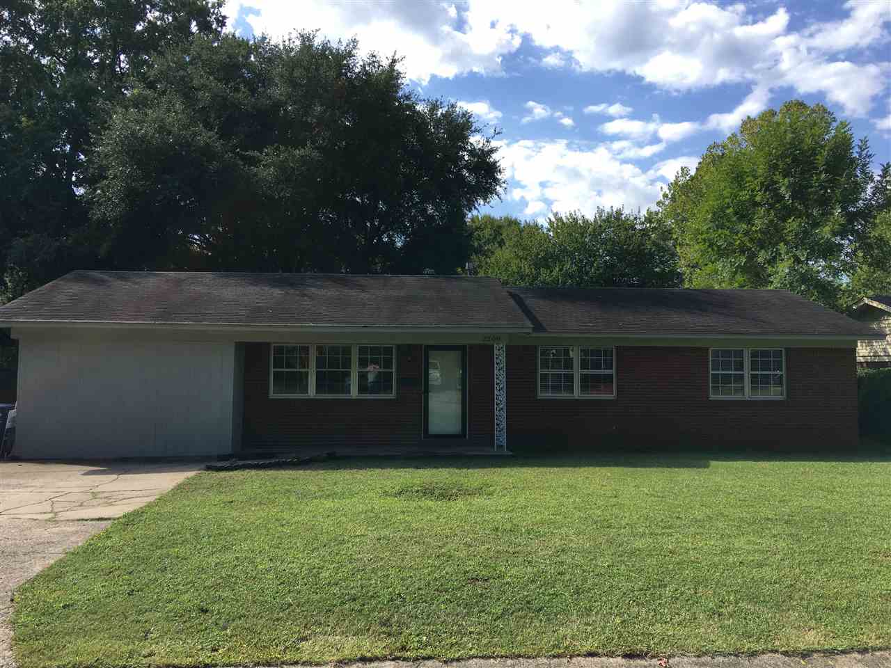 Conway Manor - Residential Lease