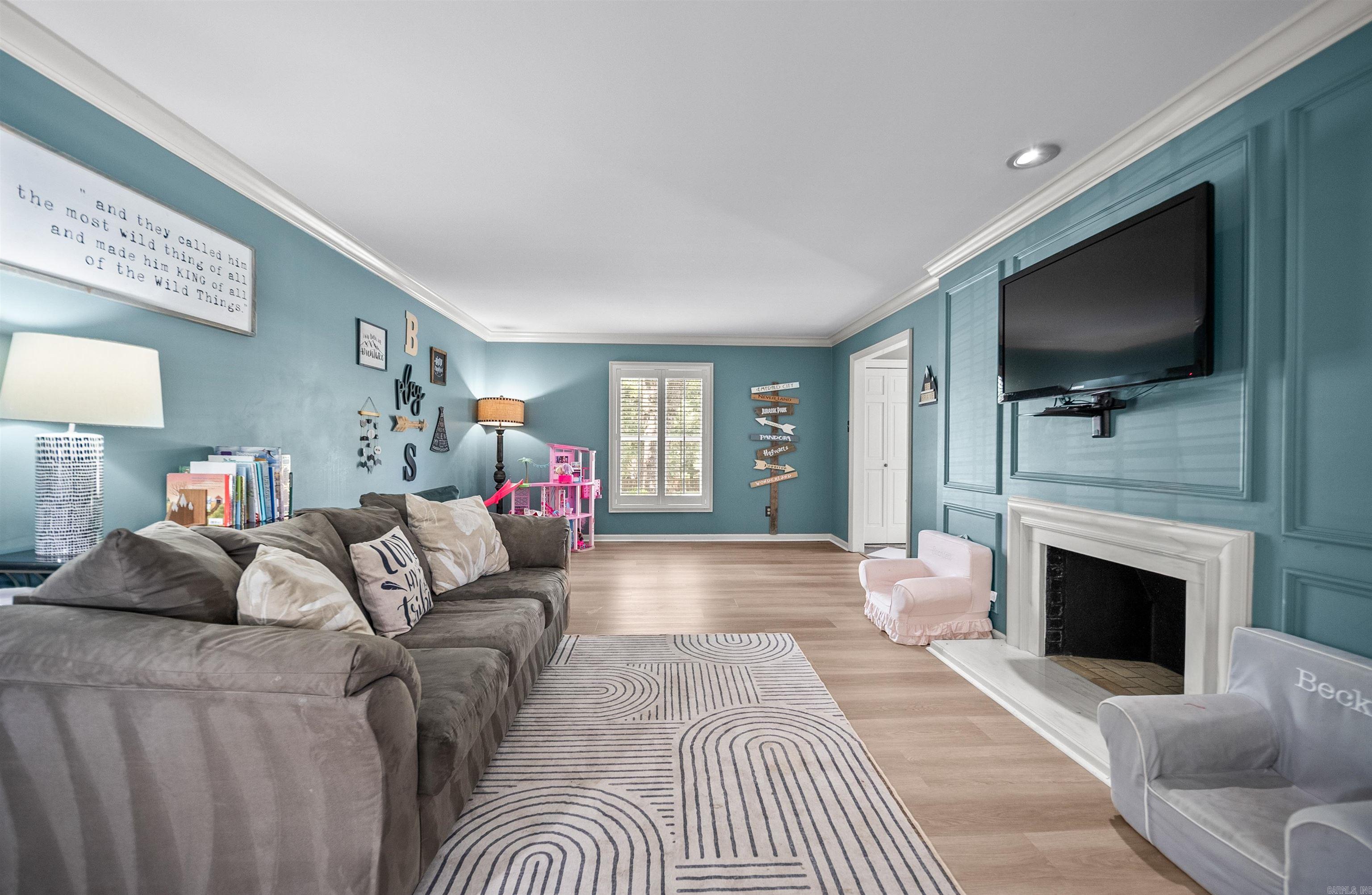 PLEASANT VALLEY - Residential