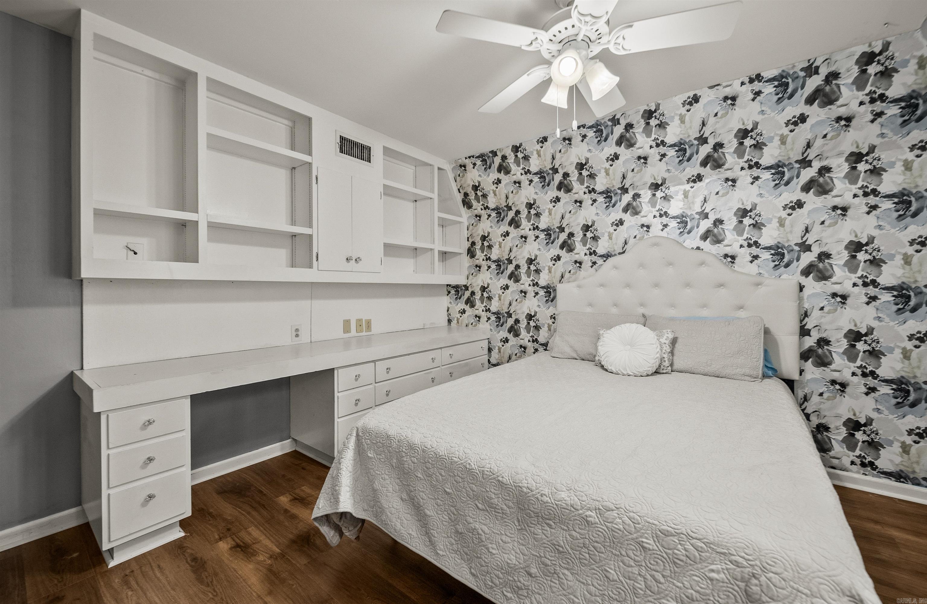 PLEASANT VALLEY - Residential