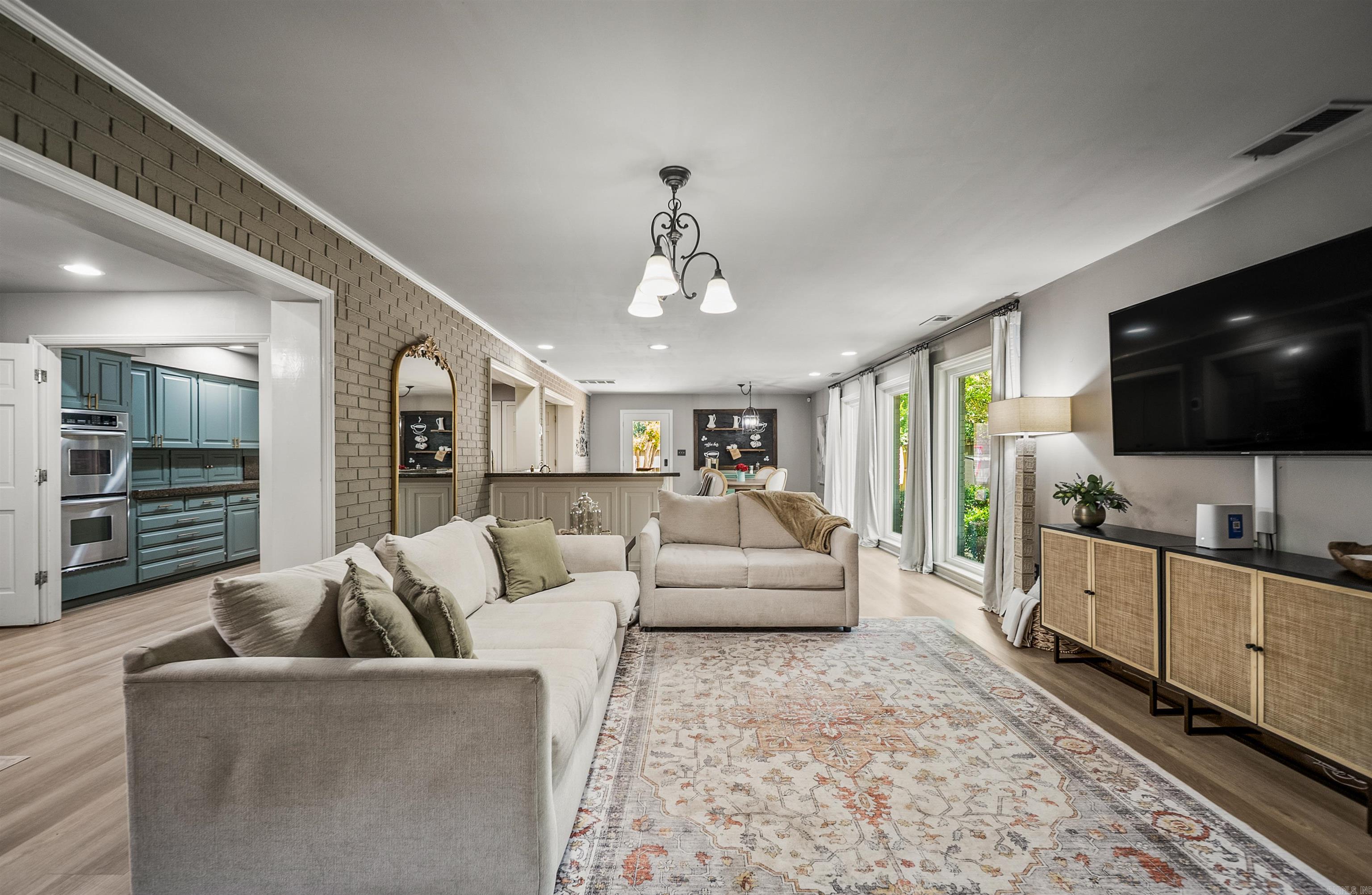 PLEASANT VALLEY - Residential