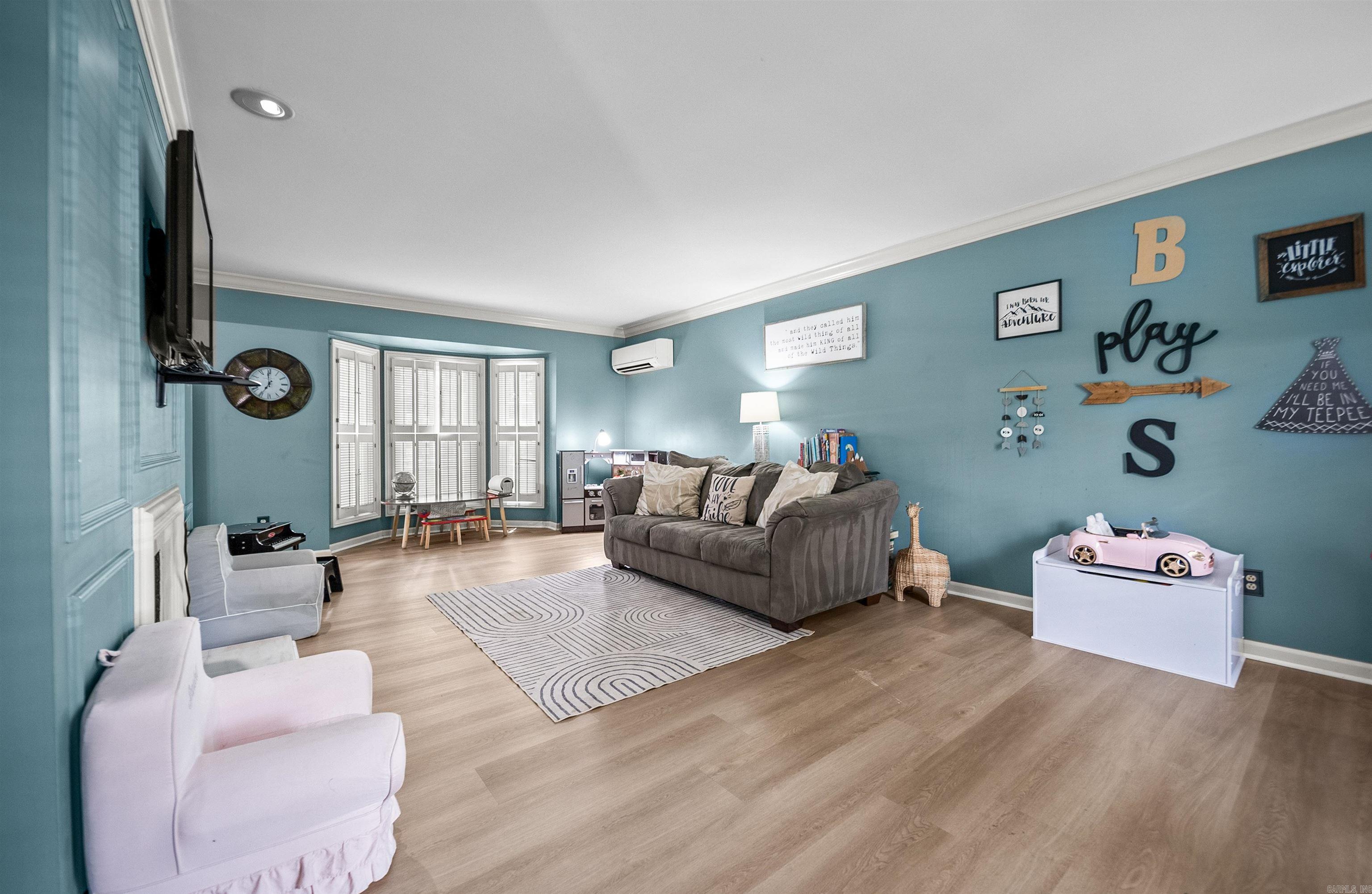 PLEASANT VALLEY - Residential