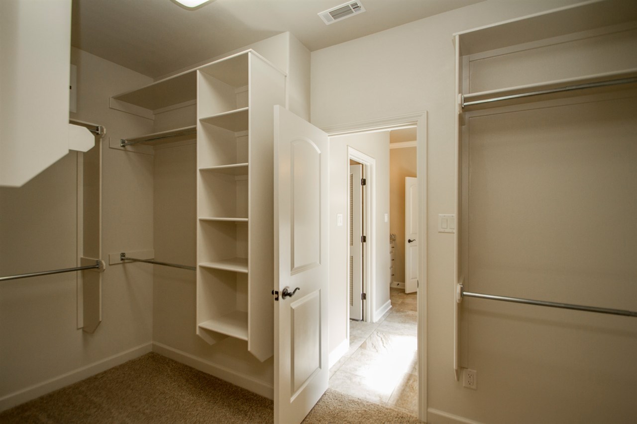MILLERS GLENN - Residential