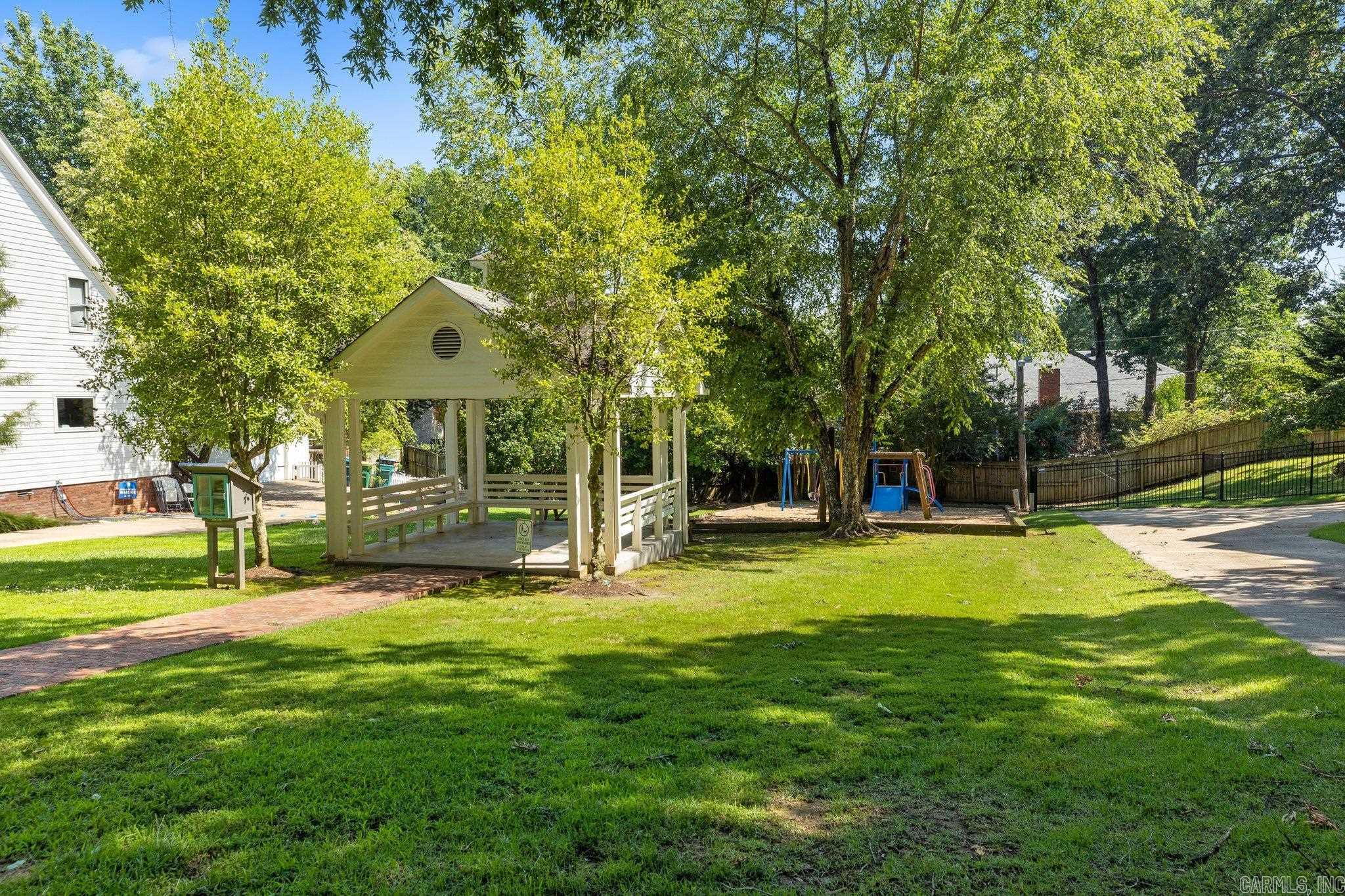 ST CHARLES ADDN - Residential