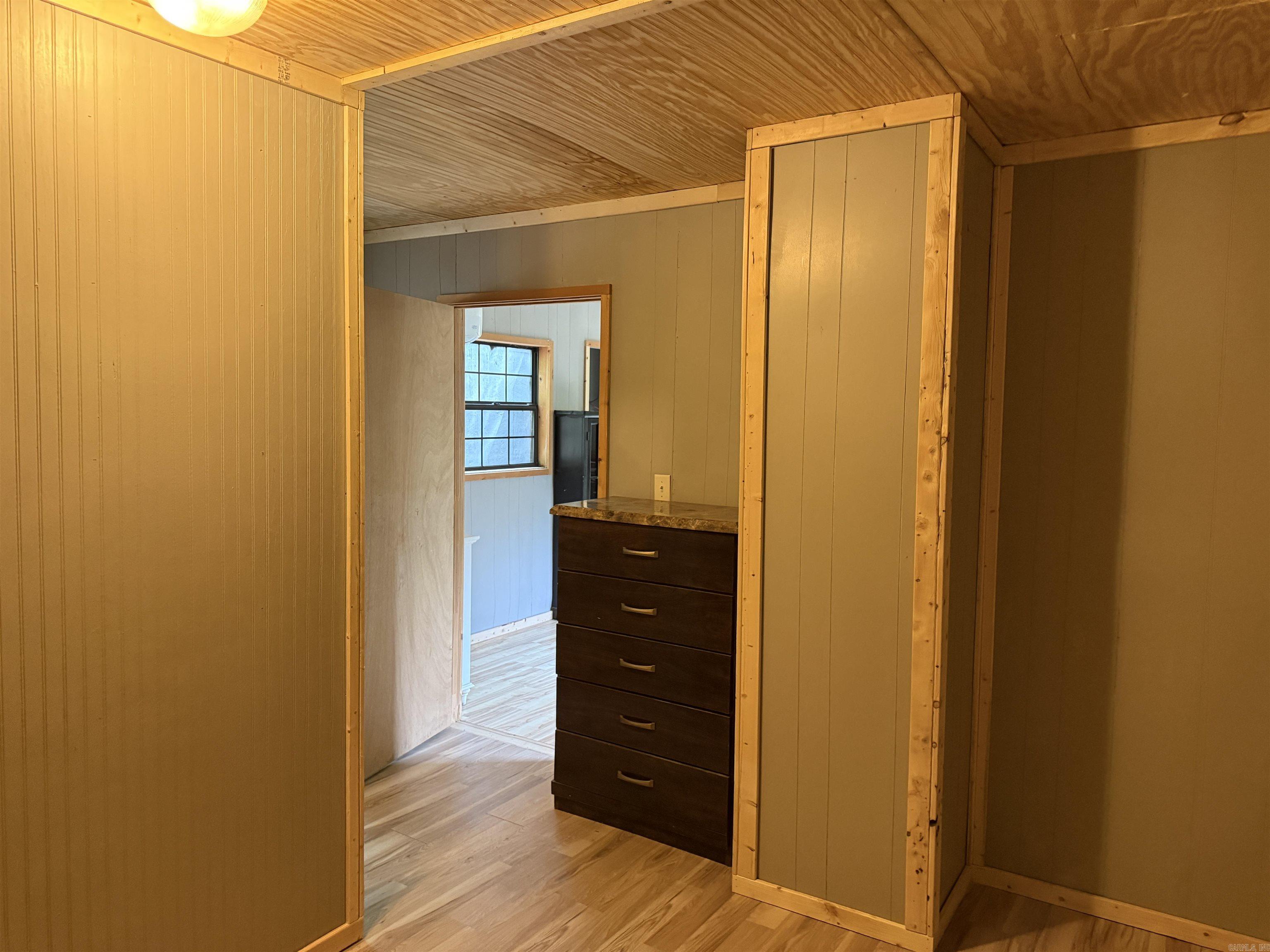 ECHO SPRINGS - Residential