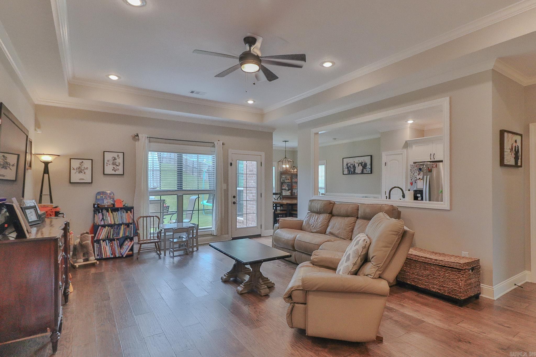 TWIN OAKS - Residential