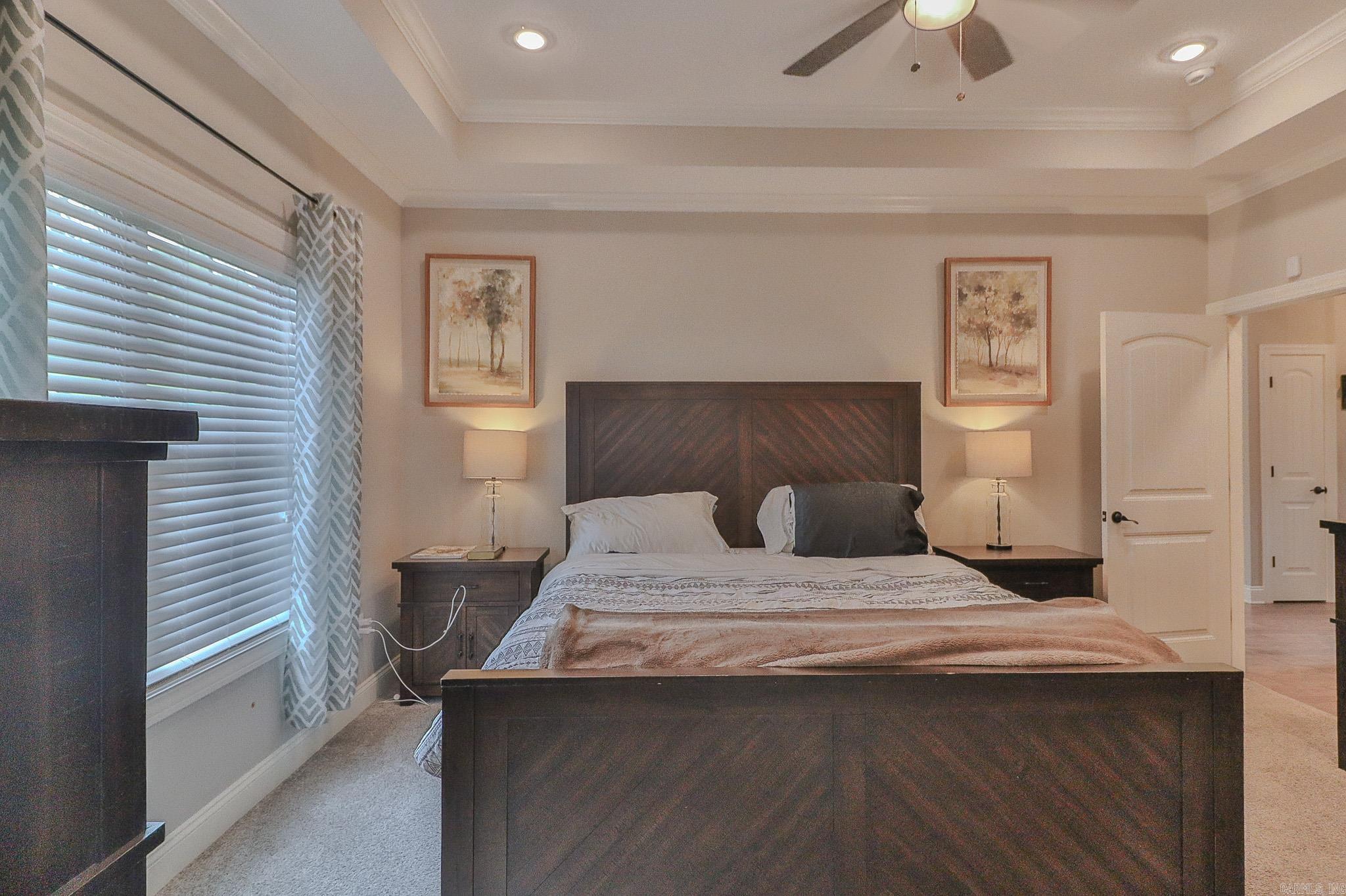 TWIN OAKS - Residential