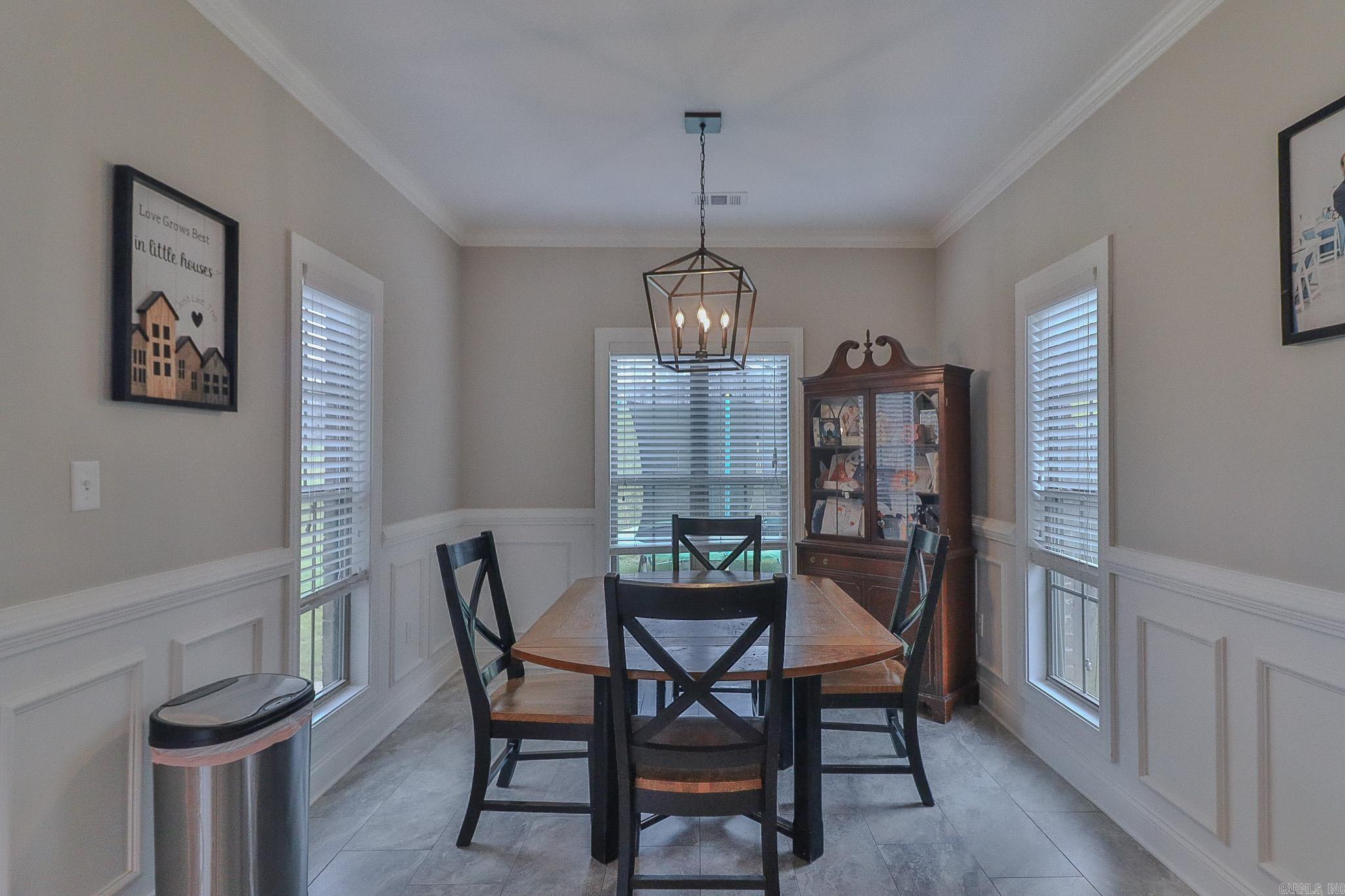 TWIN OAKS - Residential