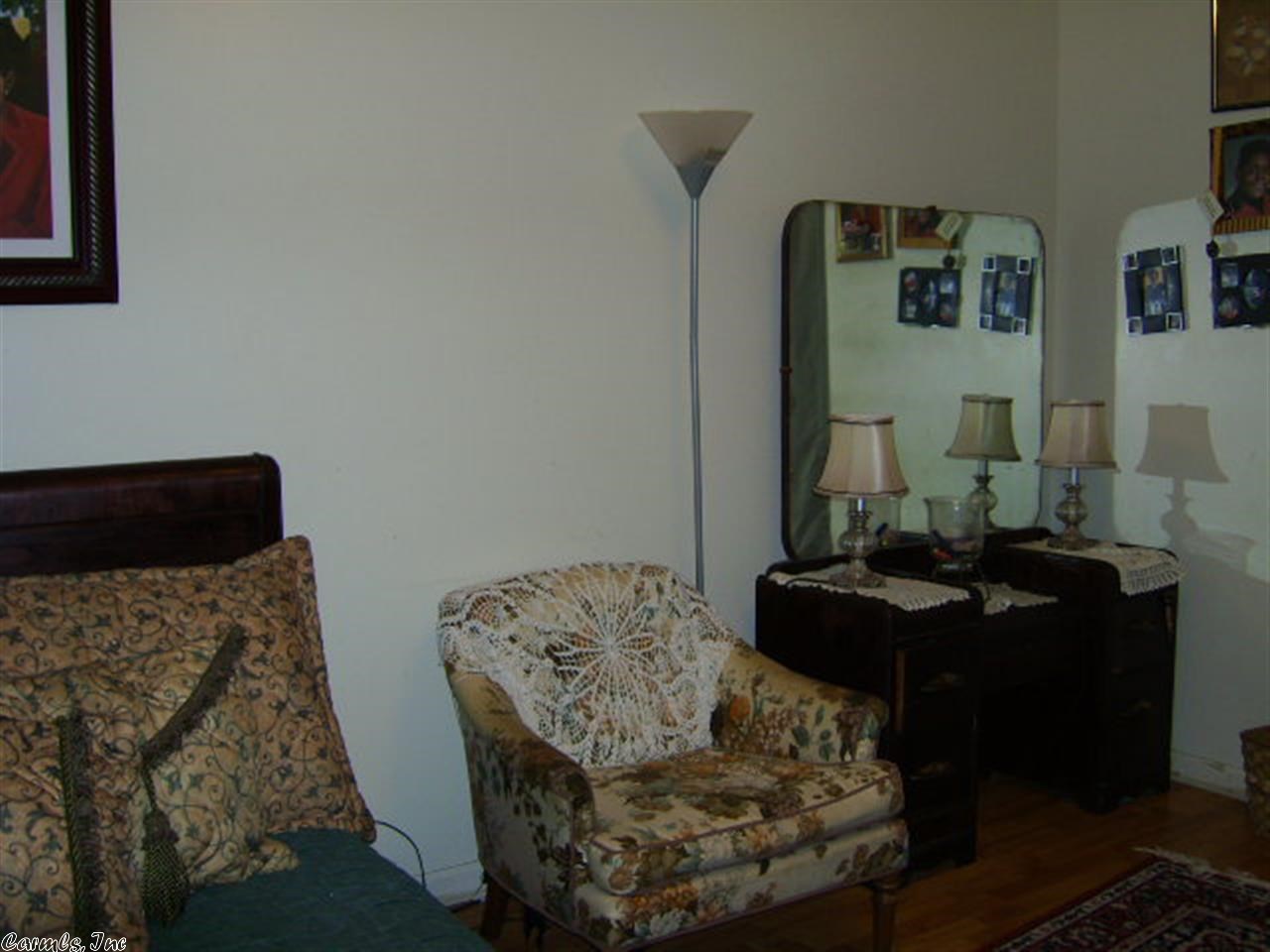 PECAN LAKE - Residential