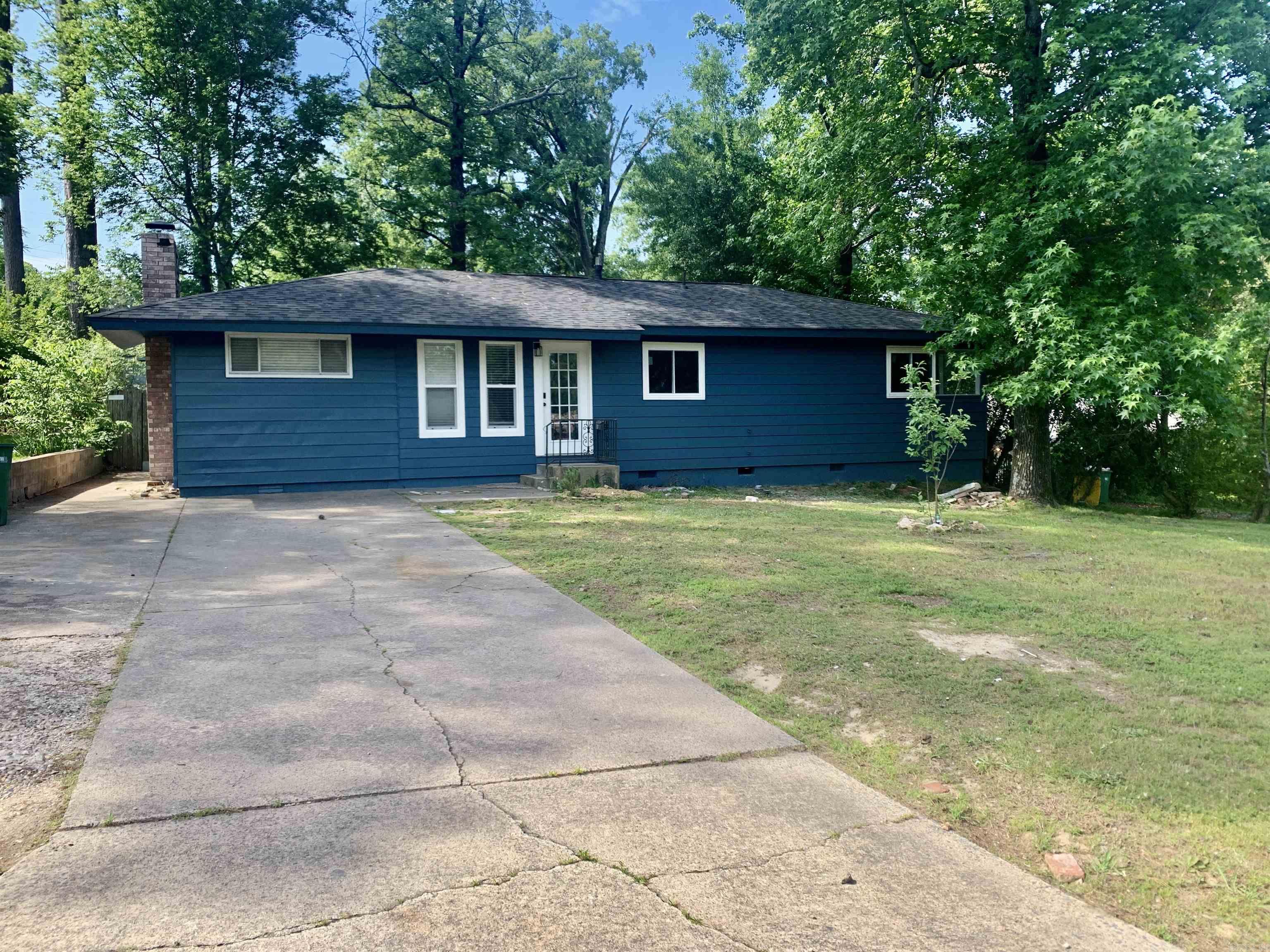 This Beauty has 3 Bed/ 1.5 Bath**Home did undergo some extensive renovations & upgrades**New Roof 2025**New Bathrooms**New Flooring, Light Fixtures, Windows, Gas Stove, Sheetrock & so much more**Updated Plumbing & Electrical**close to Shopping, Restaurants & HWY**Agent see remarks!**MOTIVATED SELLER