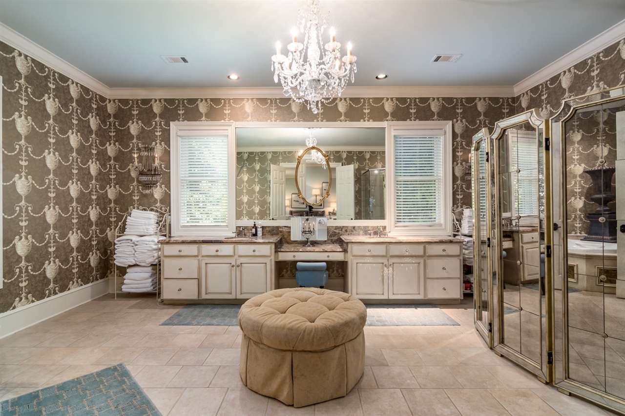 HICKORY CREEK - Residential