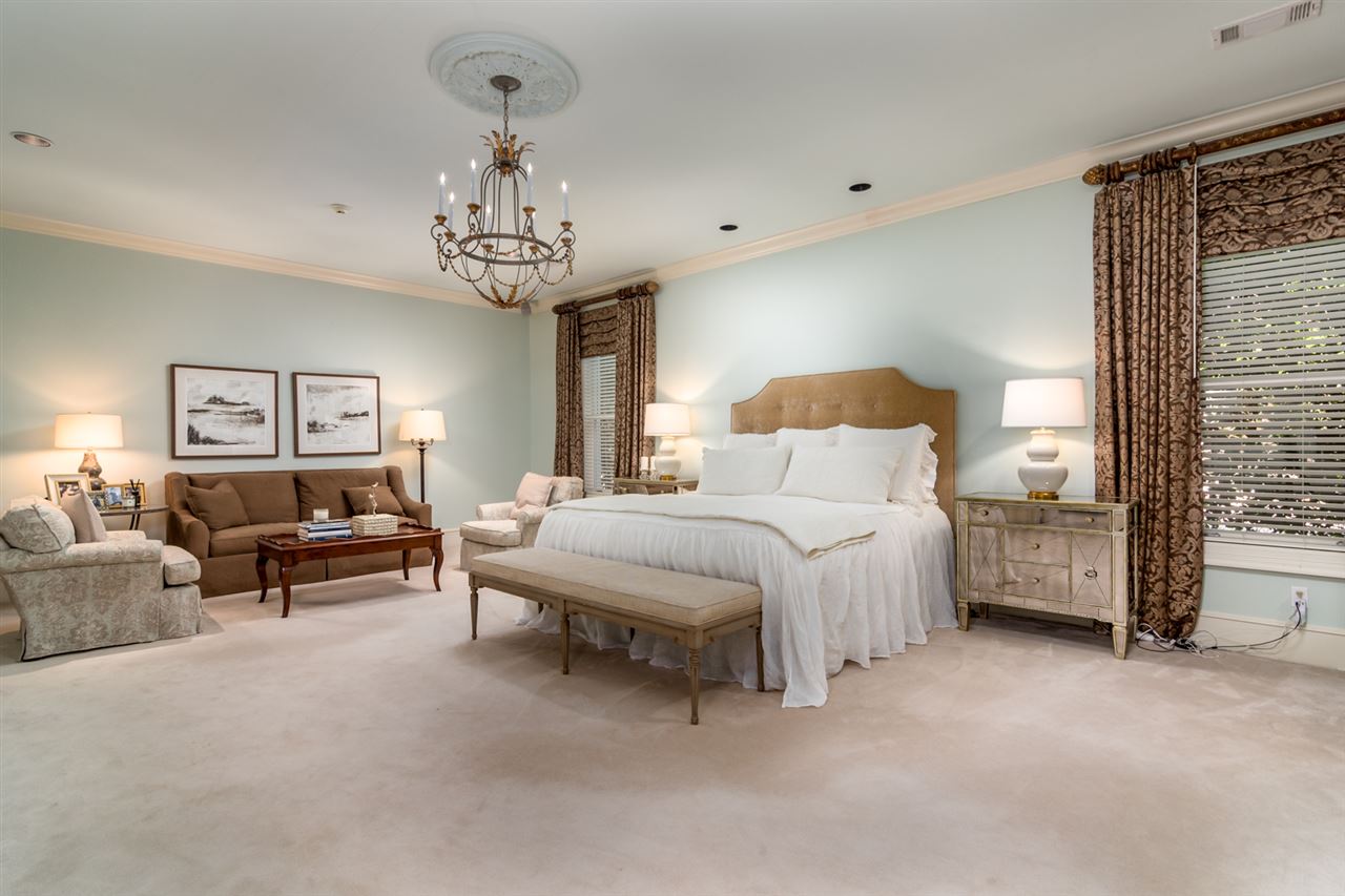 HICKORY CREEK - Residential