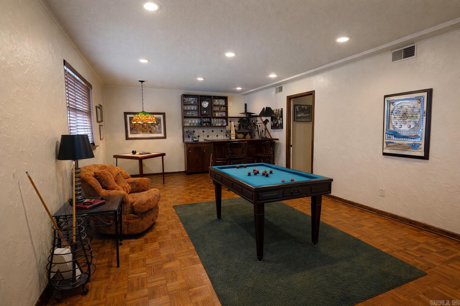 COLONY WEST - Residential