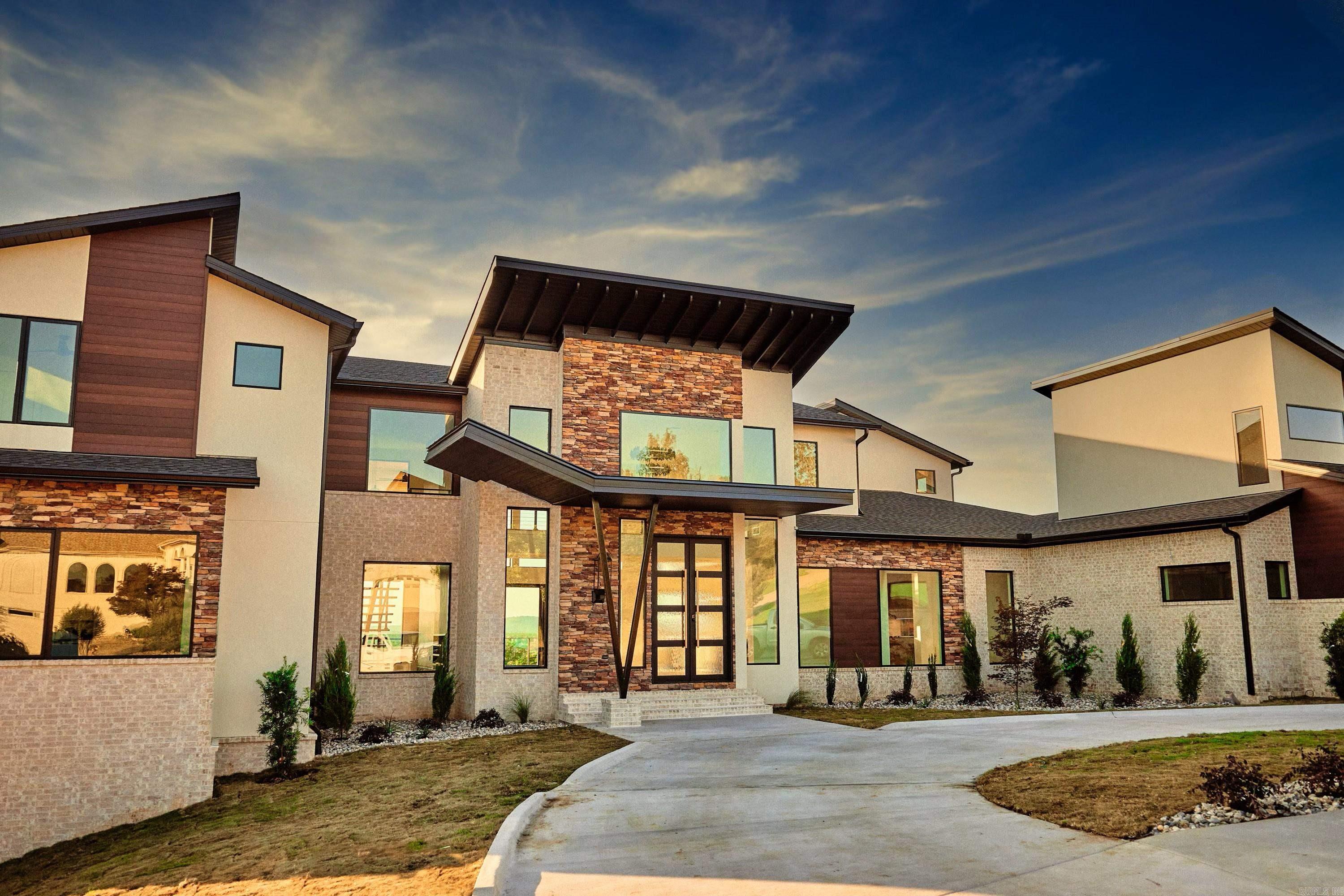 MOUNTAIN CREST ESTATES - Residential