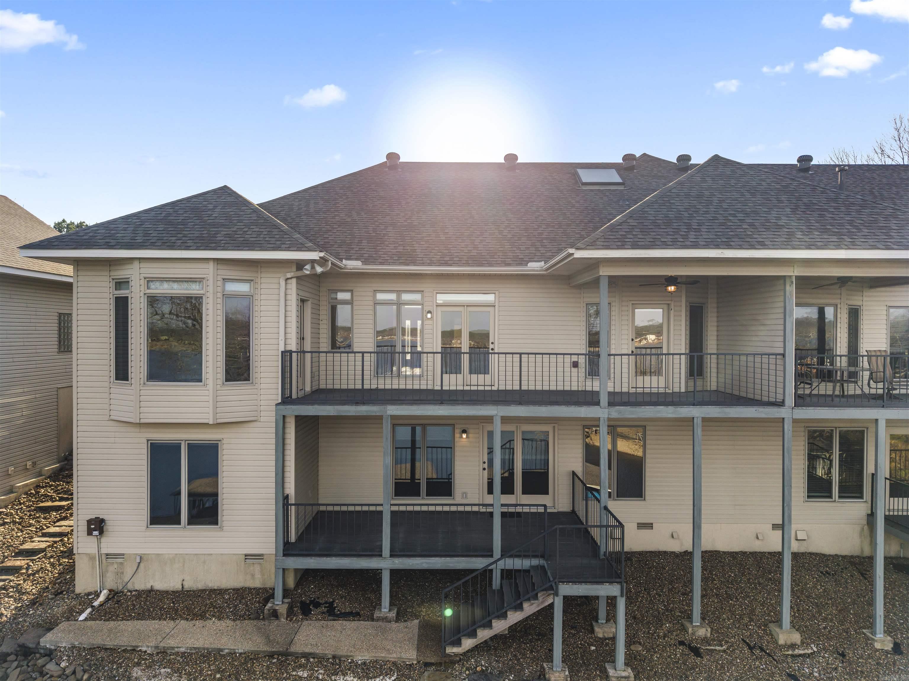 DIVINO COURTS - Residential