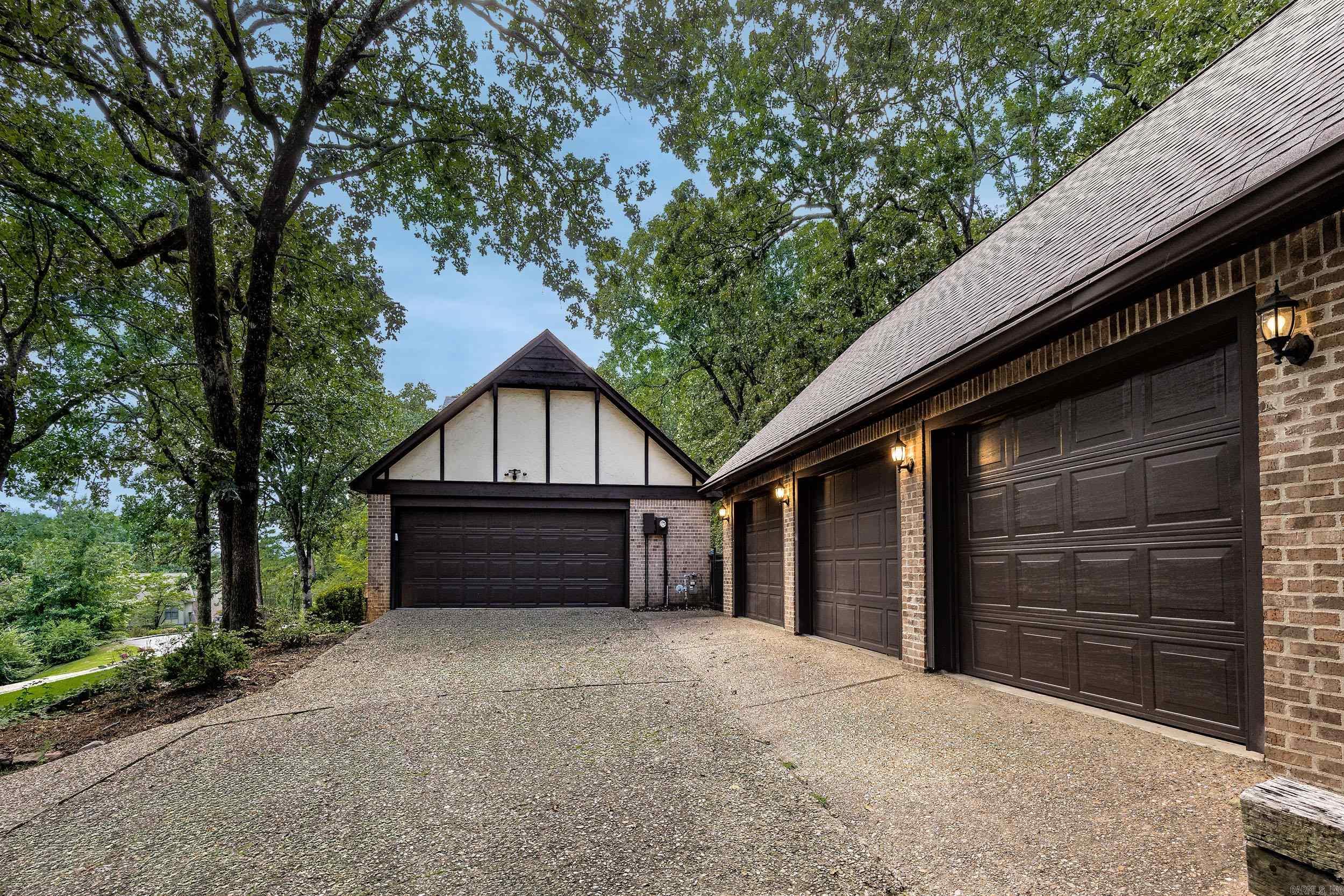 PLEASANT VALLEY - Residential