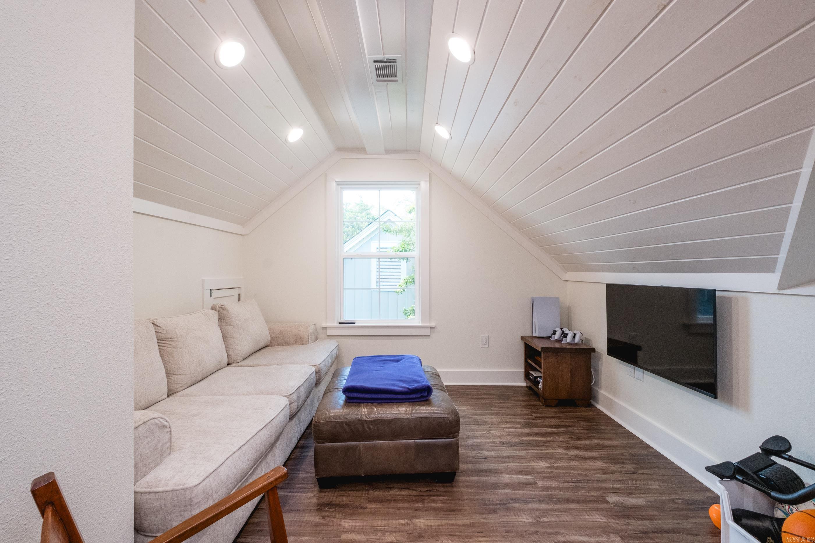 Englewood L1 - Residential