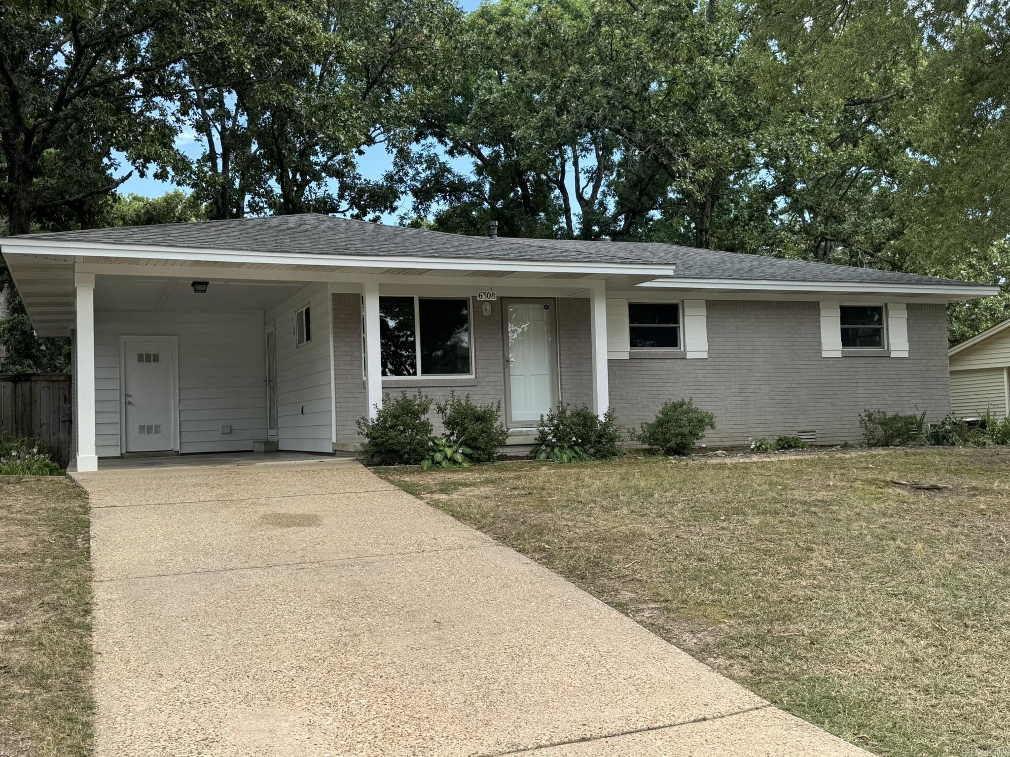 INDIAN HILLS - Residential