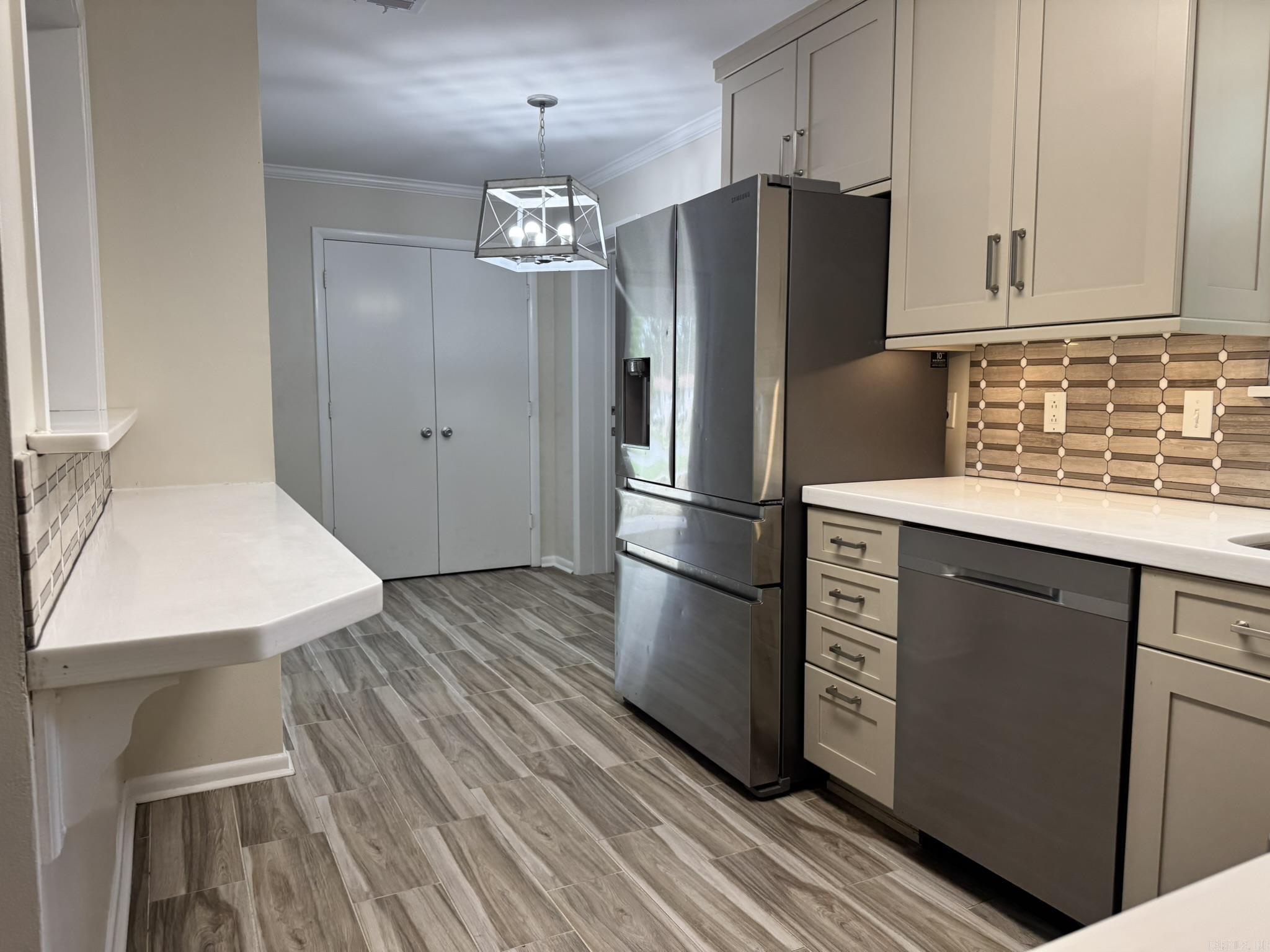 INDIAN HILLS - Residential