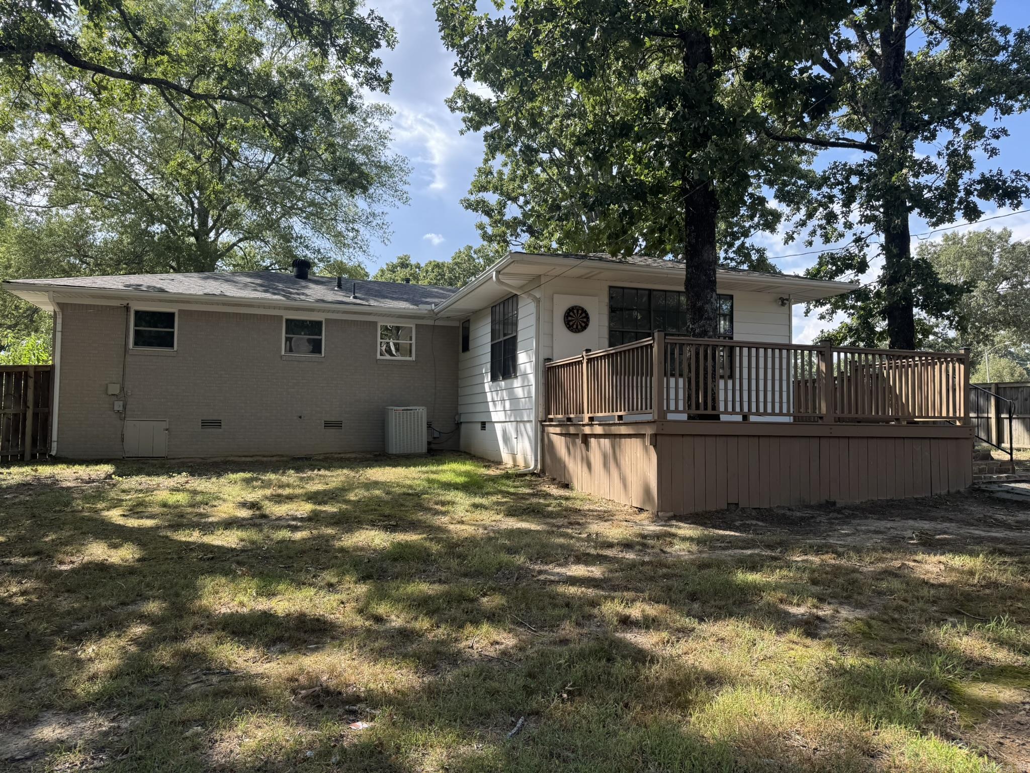 INDIAN HILLS - Residential