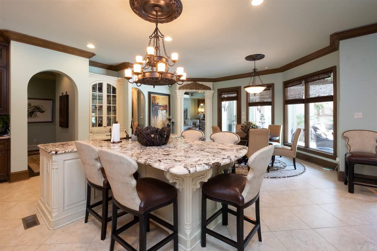 CHENAL DOWNS - Residential