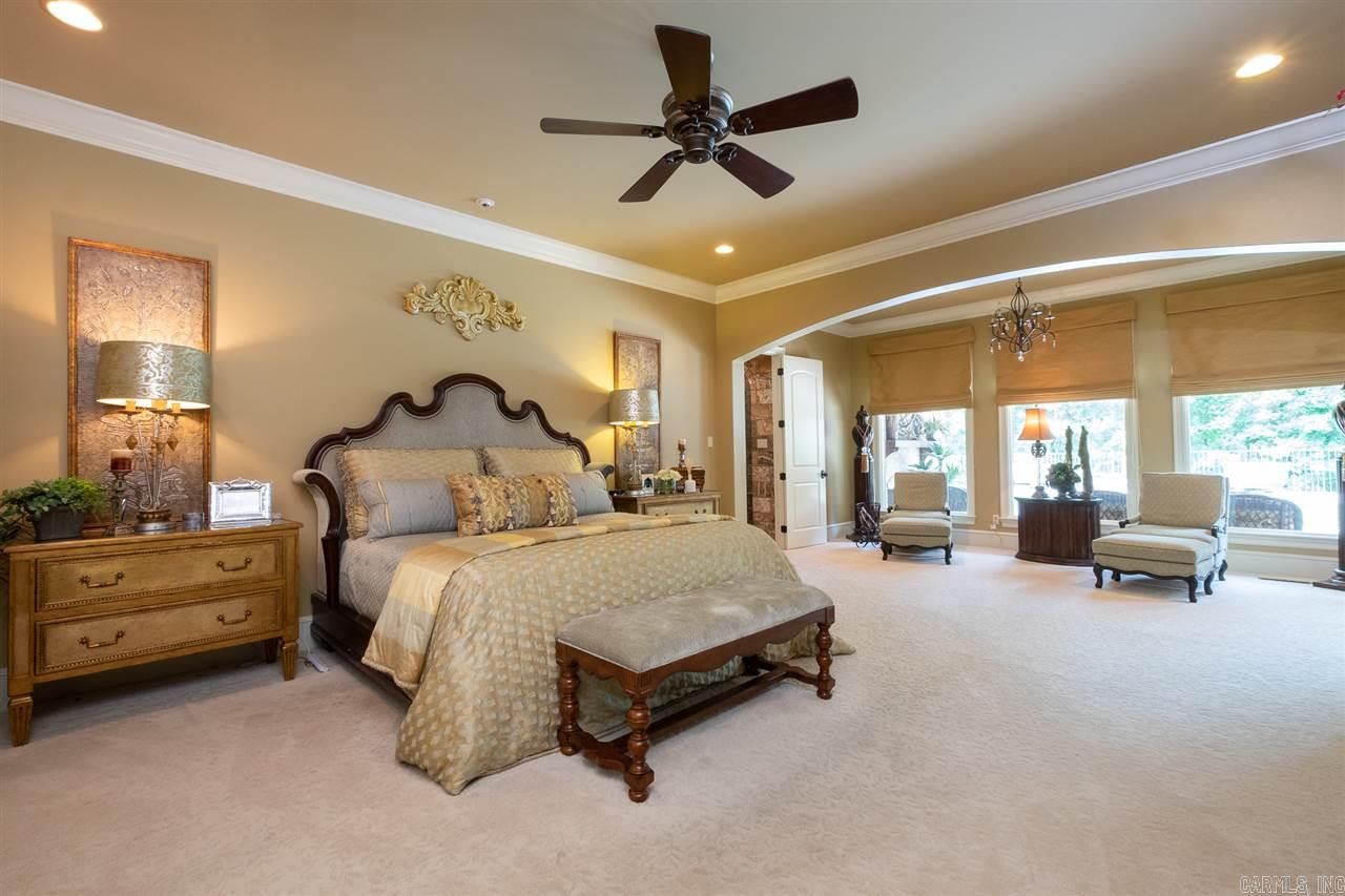 CHENAL DOWNS - Residential