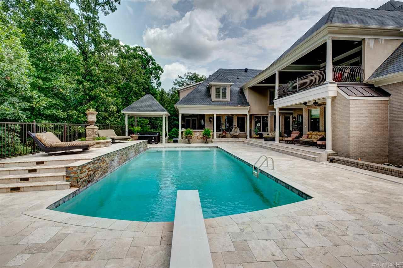 CHENAL DOWNS - Residential
