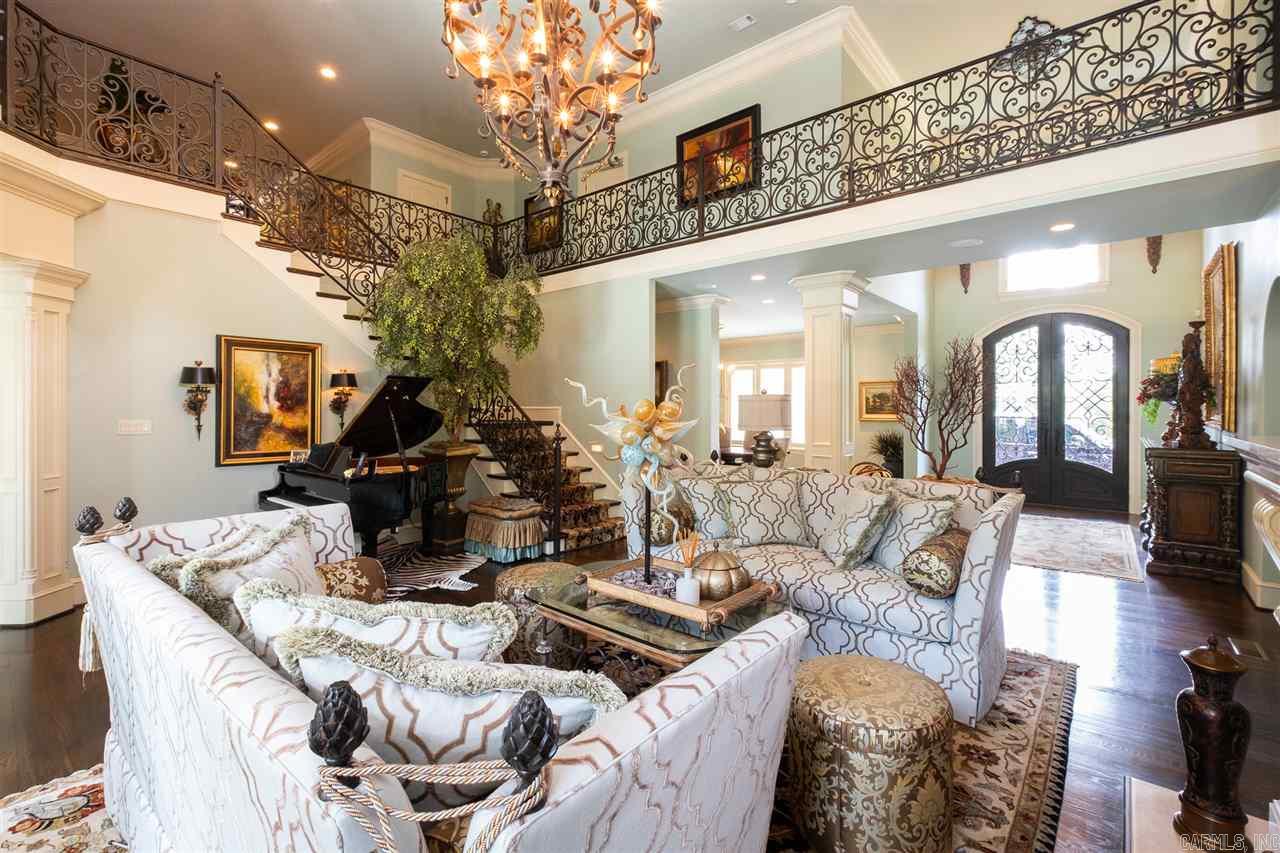 CHENAL DOWNS - Residential