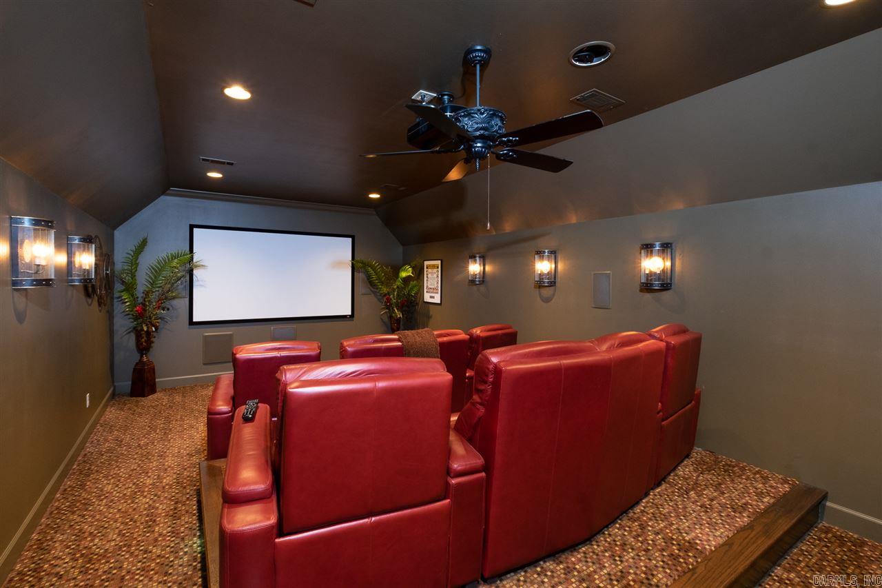 CHENAL DOWNS - Residential