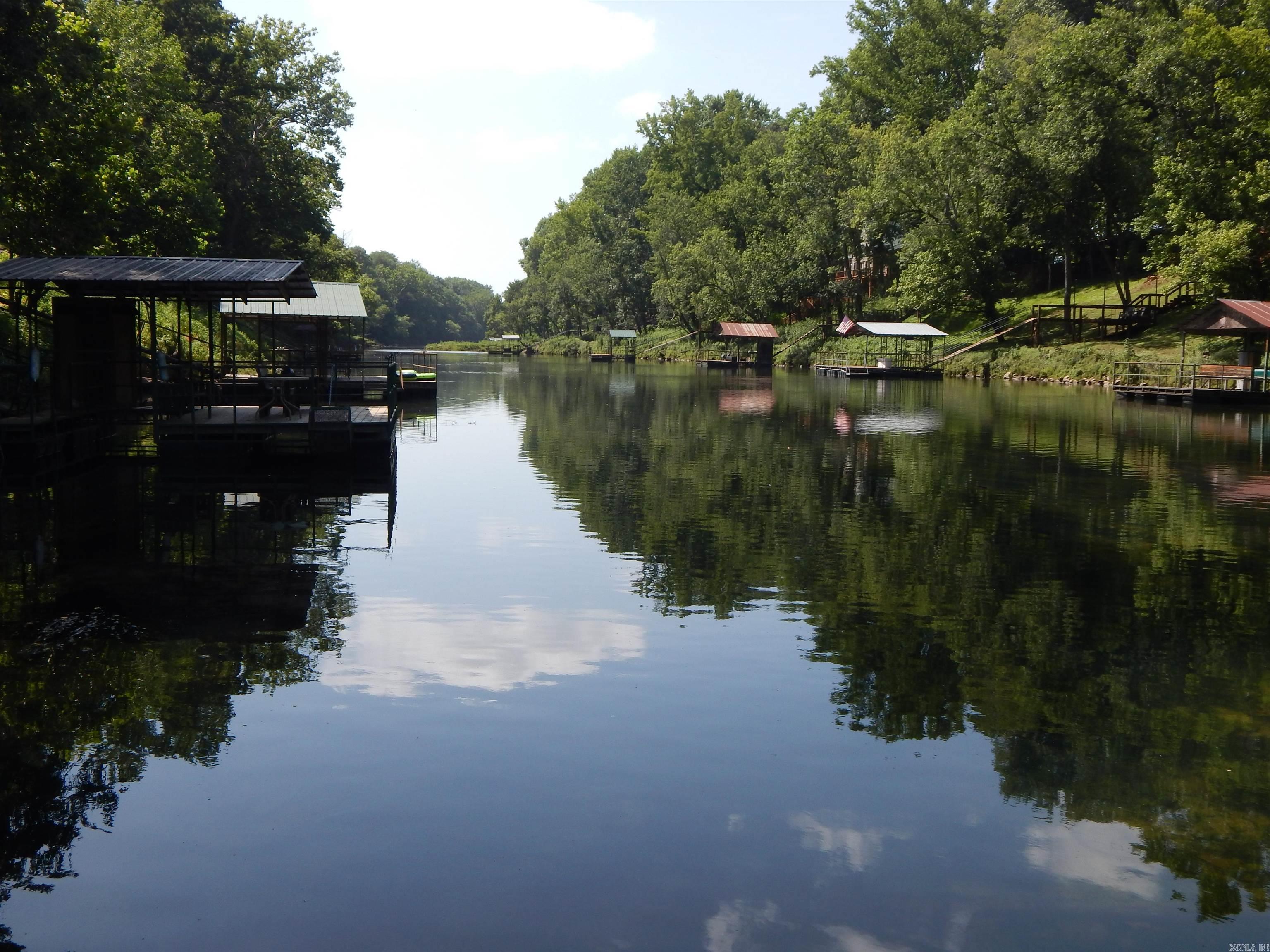 RED RIVER VALLEY - RIVER - Residential