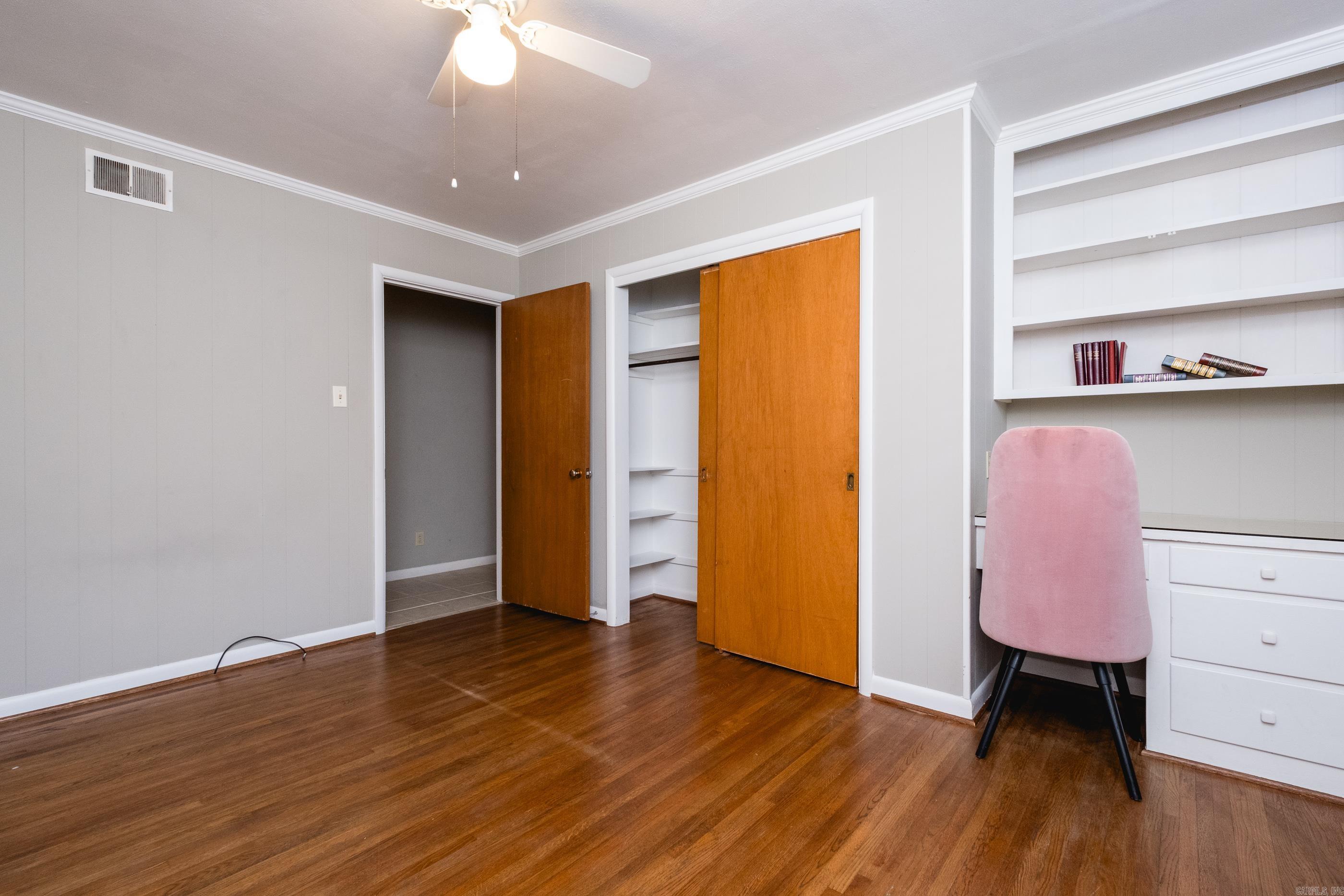 KINGWOOD PLACE - Residential