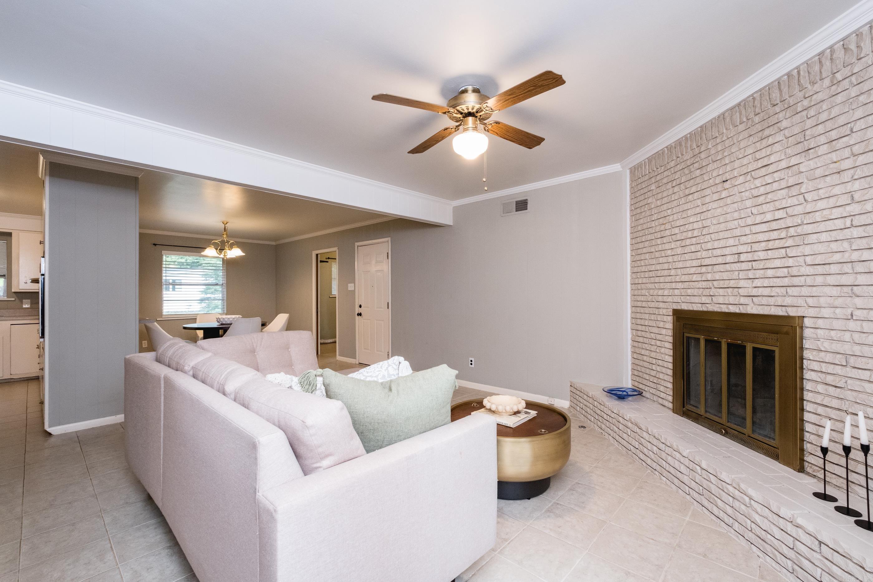 KINGWOOD PLACE - Residential