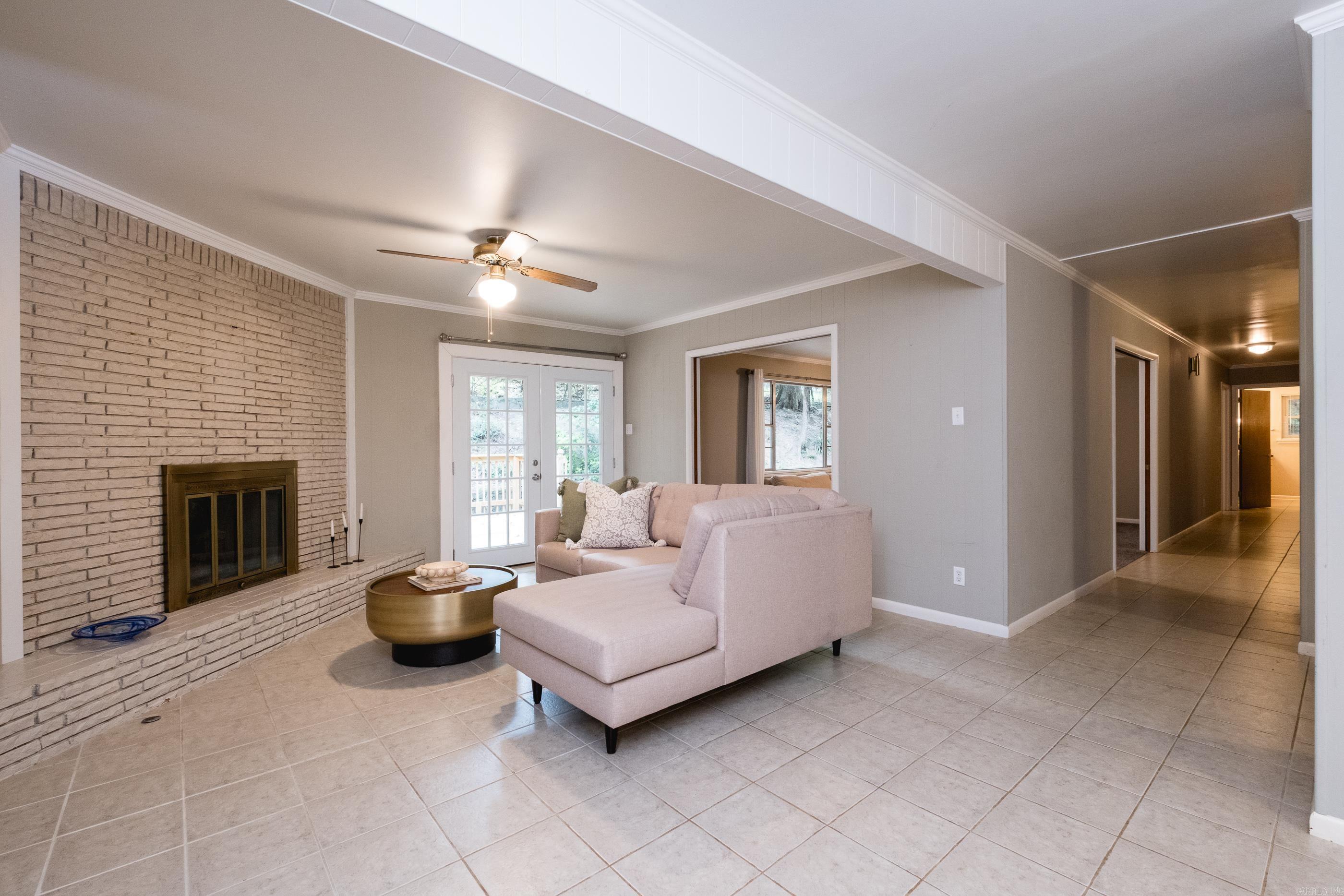 KINGWOOD PLACE - Residential