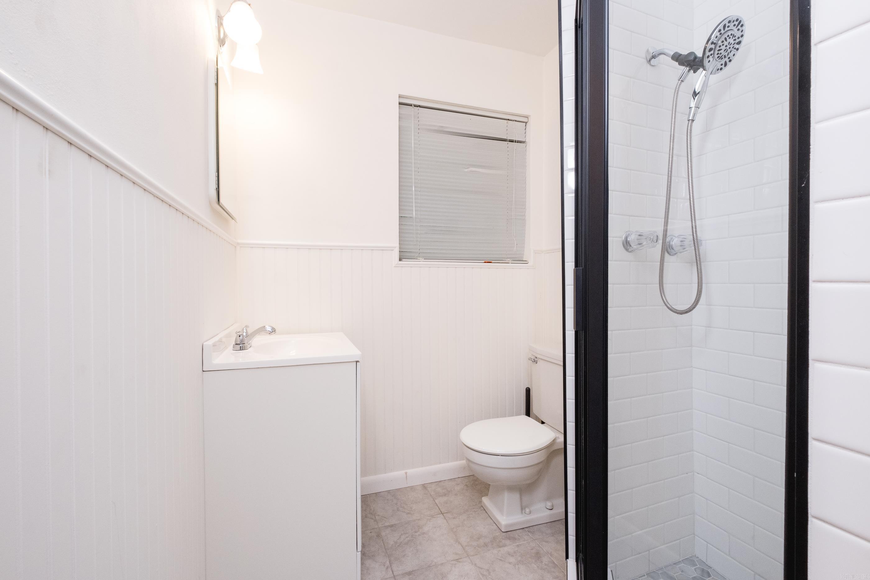 KINGWOOD PLACE - Residential