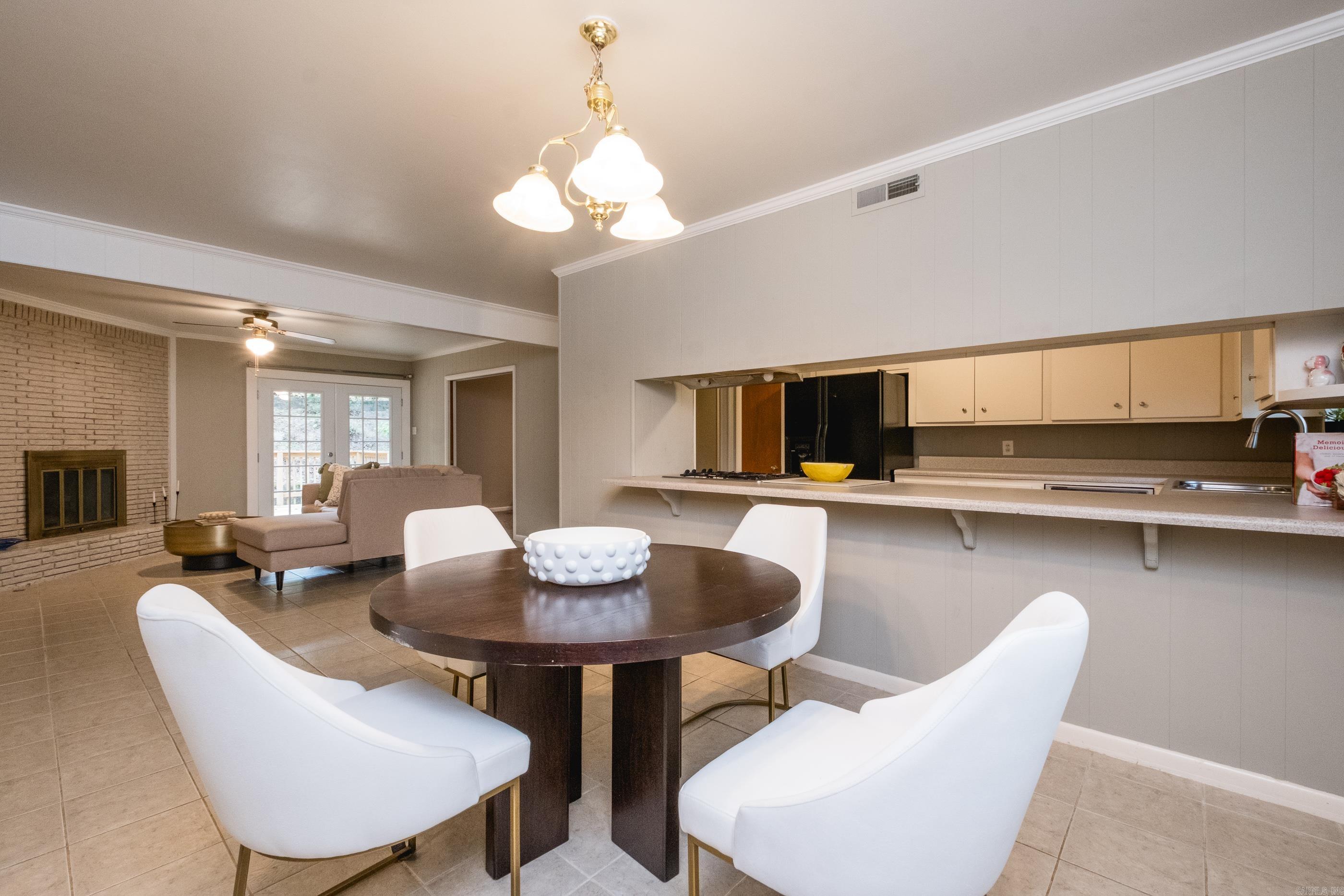 KINGWOOD PLACE - Residential