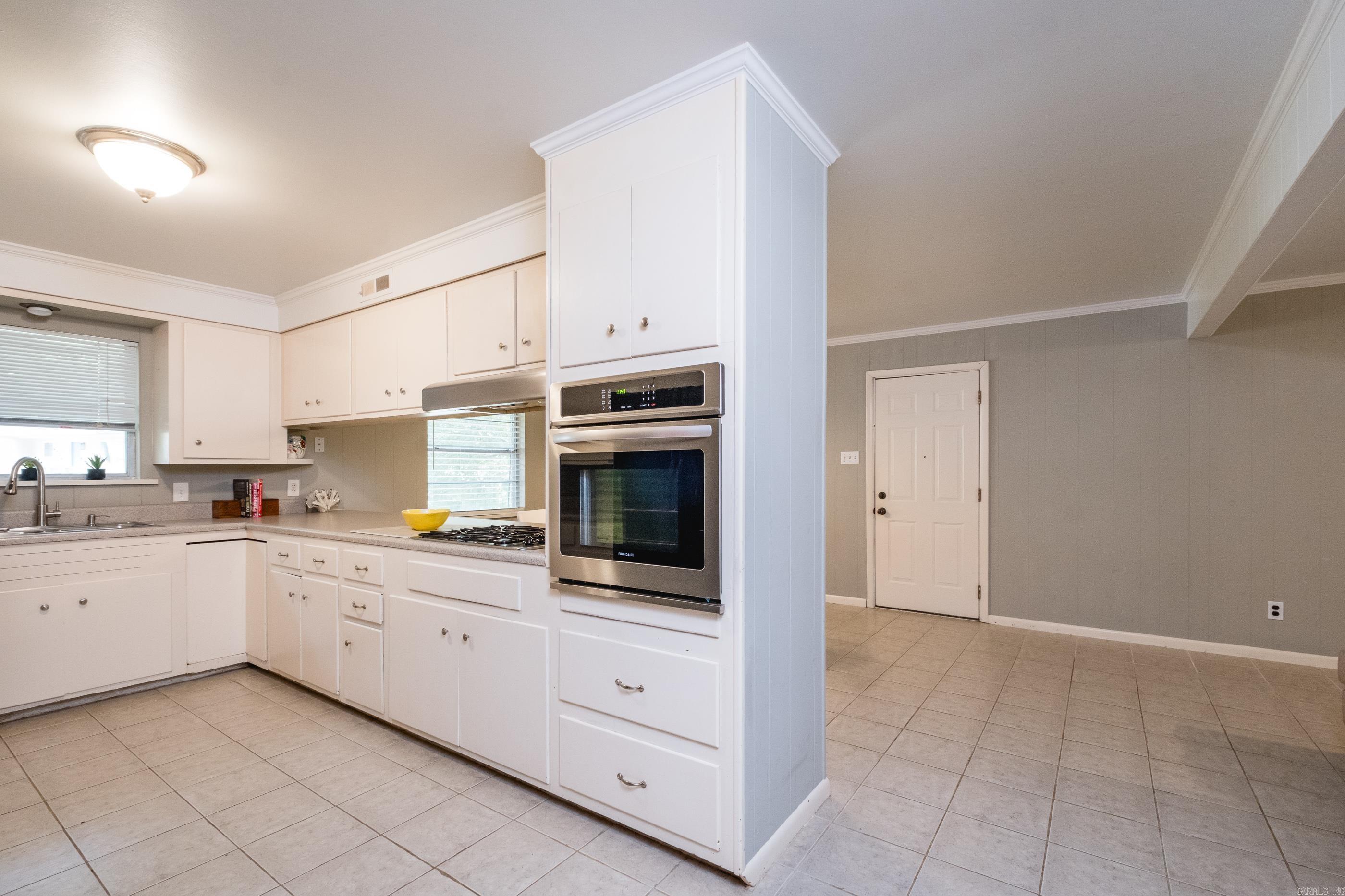 KINGWOOD PLACE - Residential