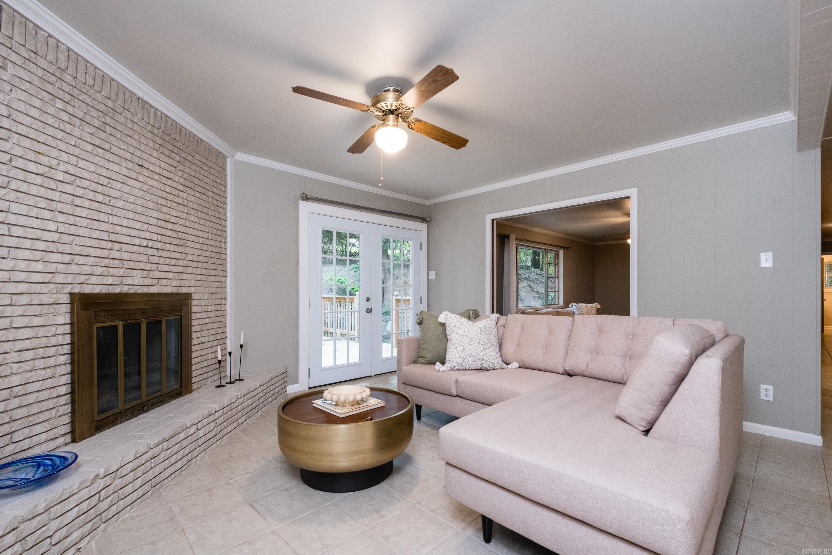 KINGWOOD PLACE - Residential