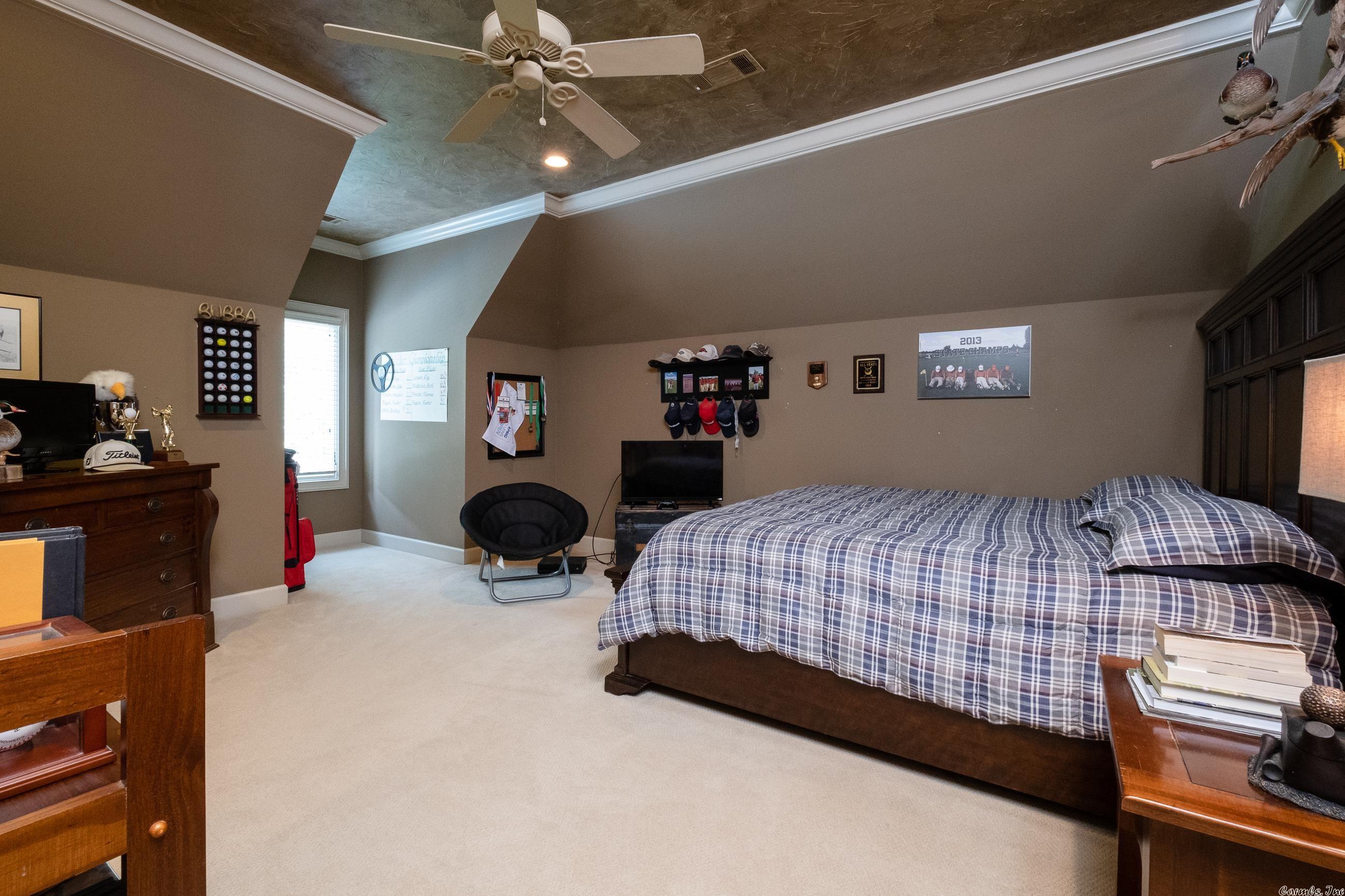 VALLEY FALLS ESTATES - Residential