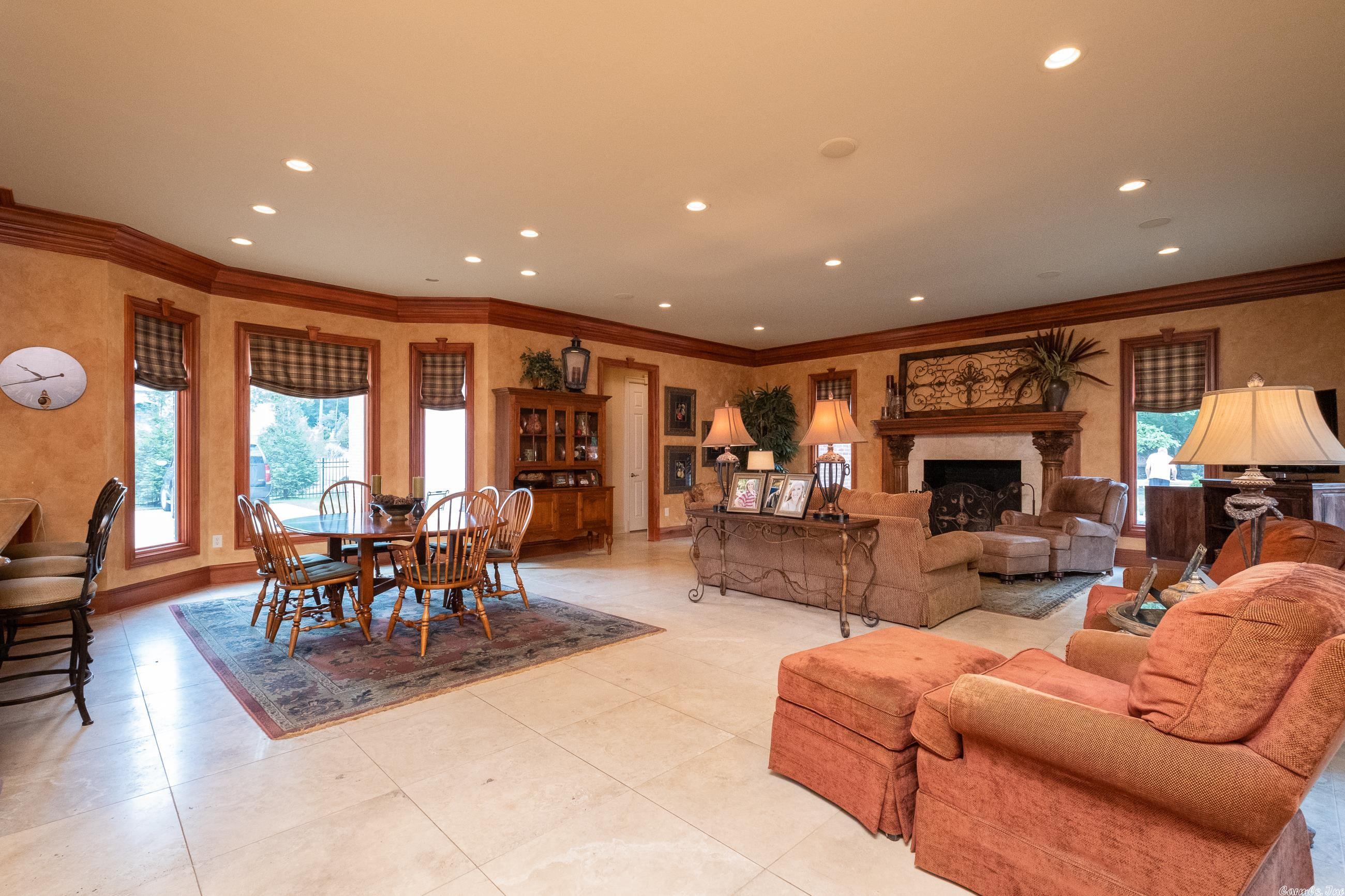VALLEY FALLS ESTATES - Residential