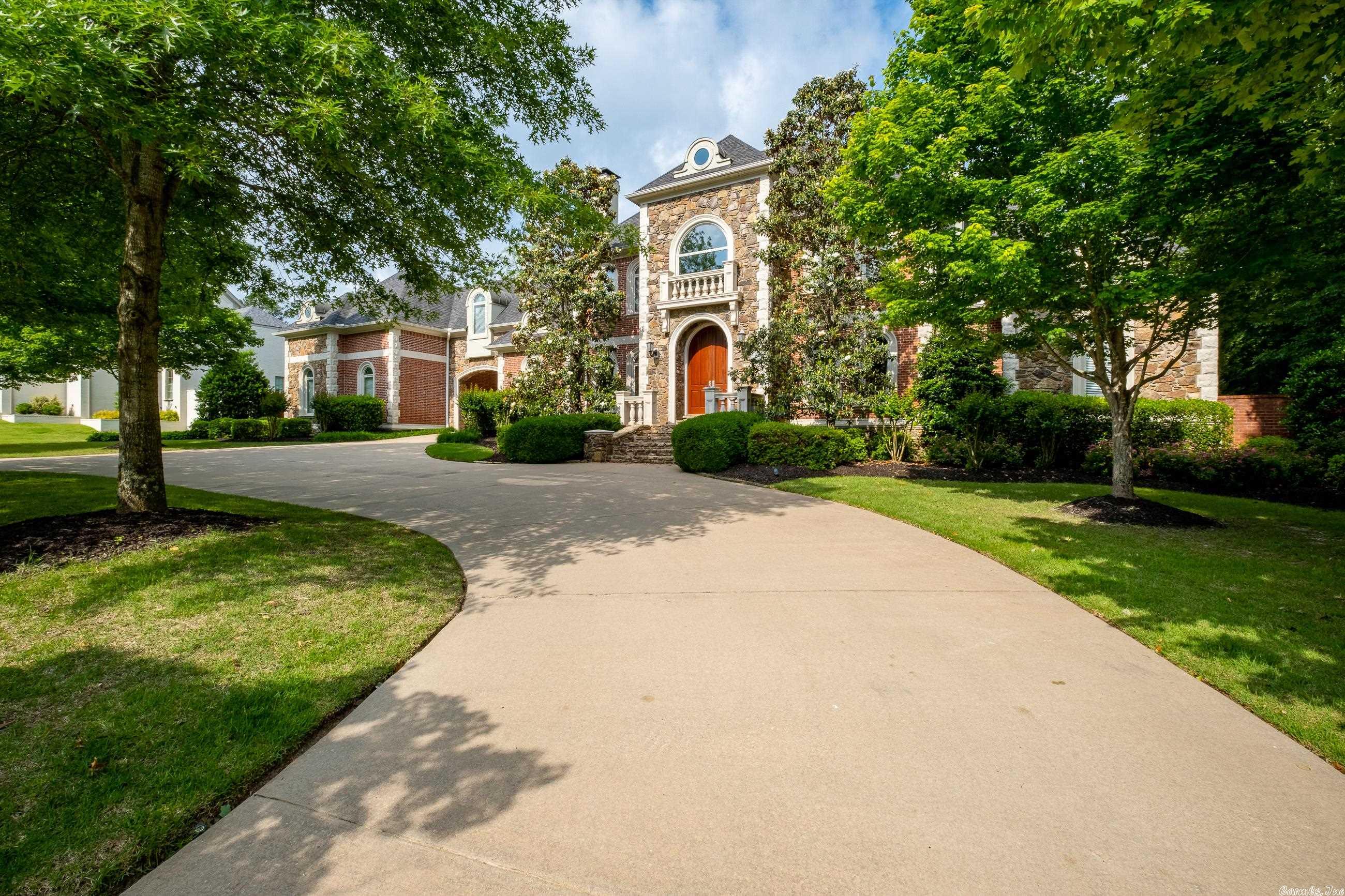 VALLEY FALLS ESTATES - Residential