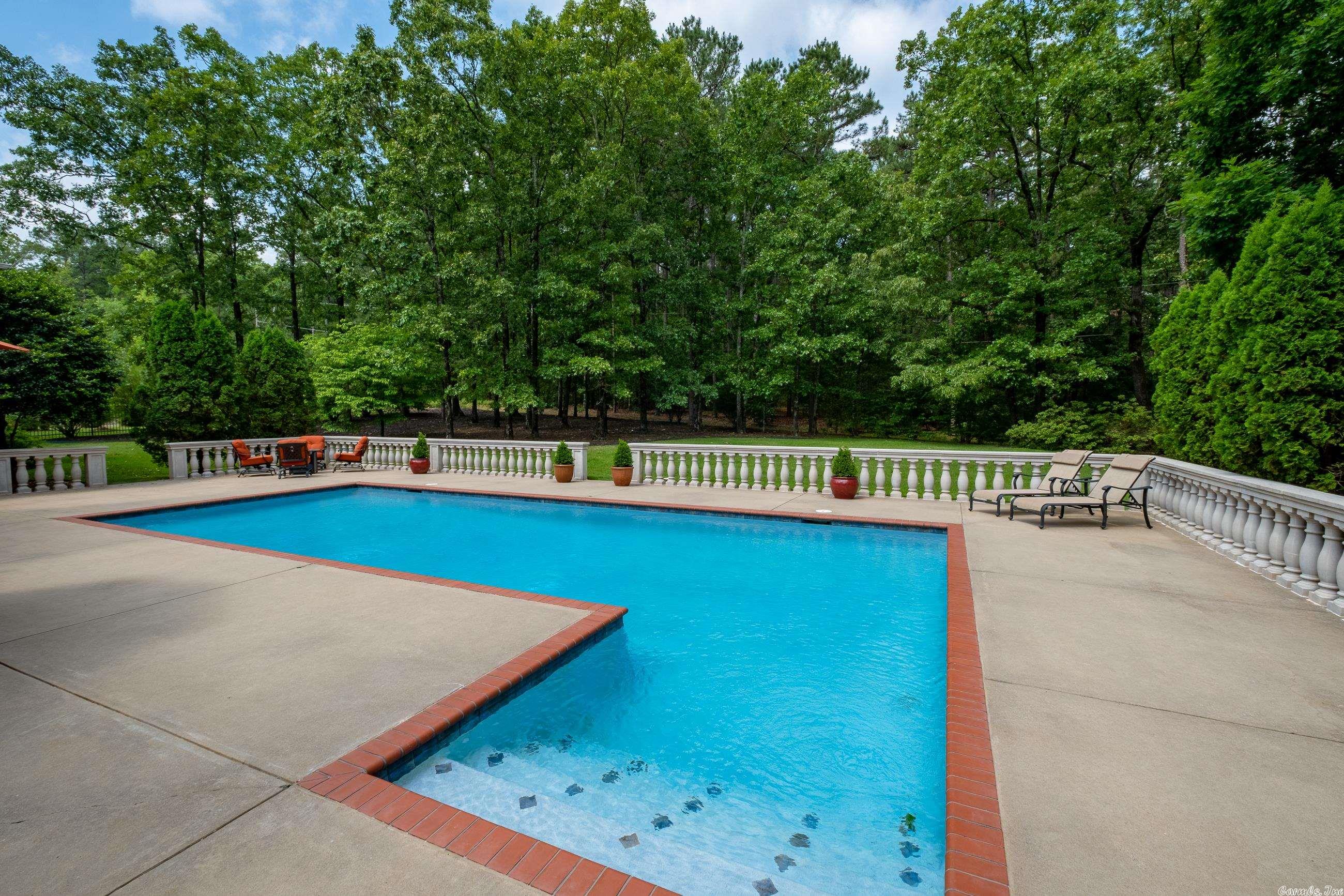 VALLEY FALLS ESTATES - Residential