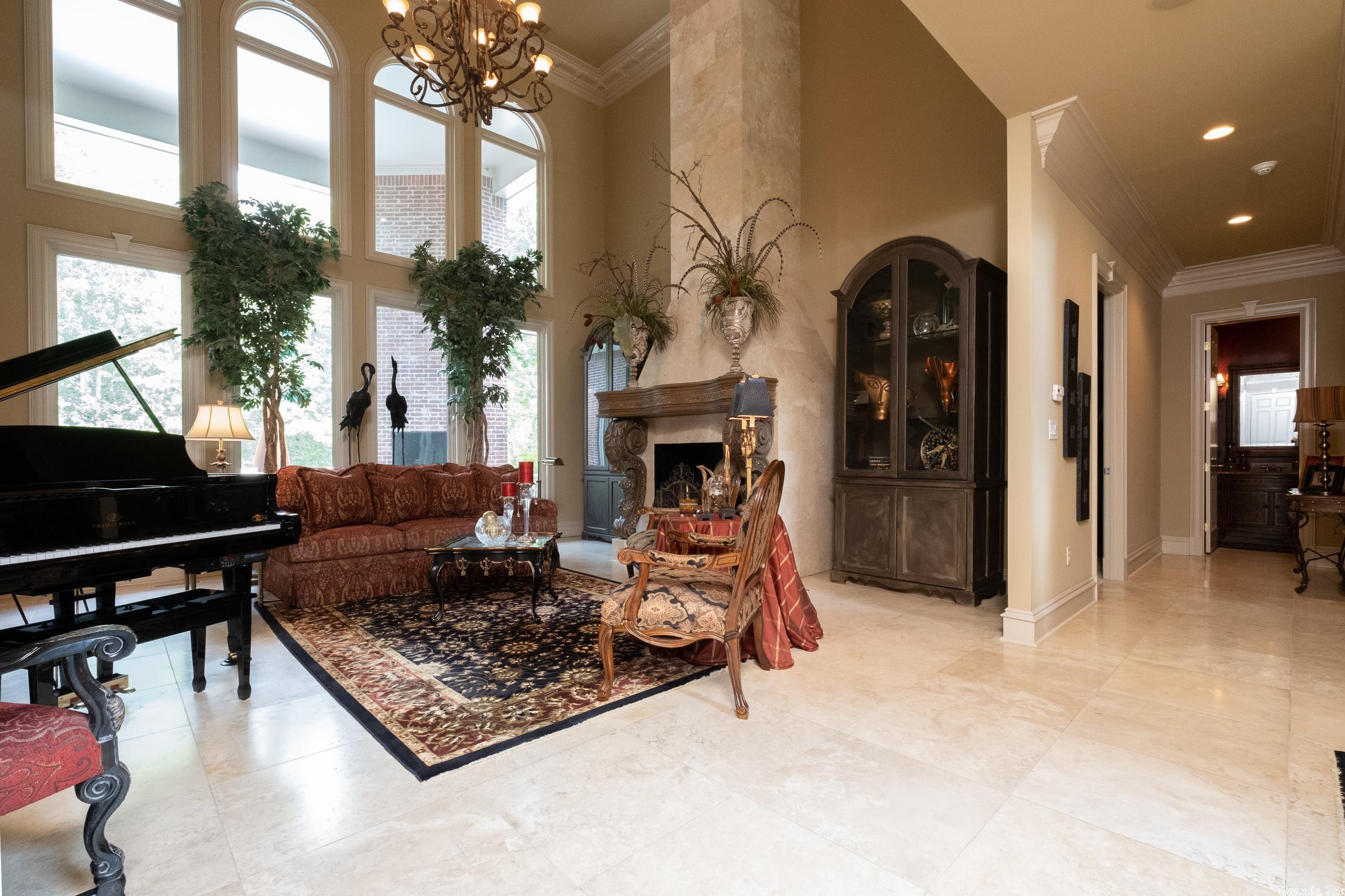 VALLEY FALLS ESTATES - Residential